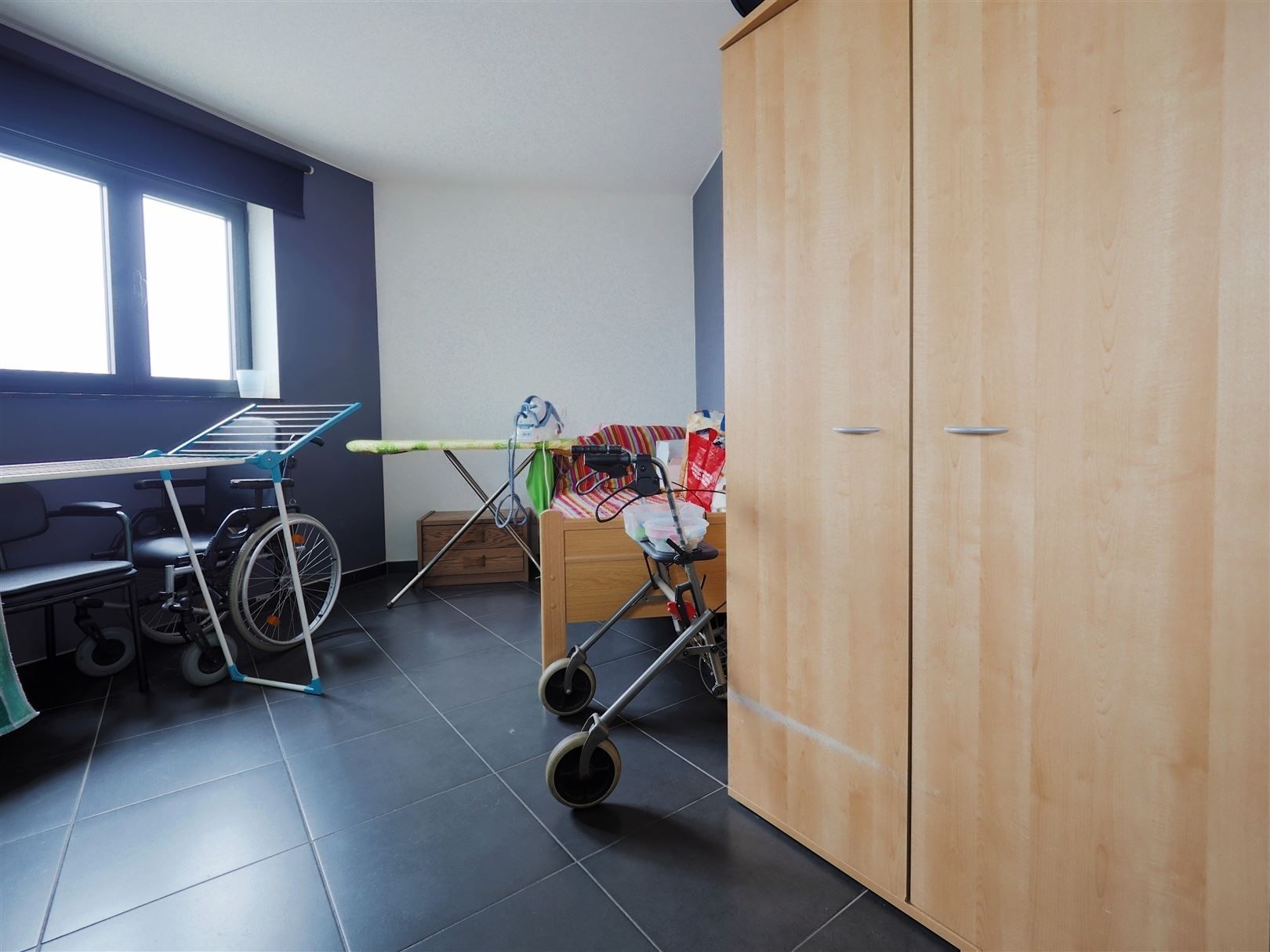 Ruim gelijkvloers appartement met terras en garage te Sint-Amands  foto 11