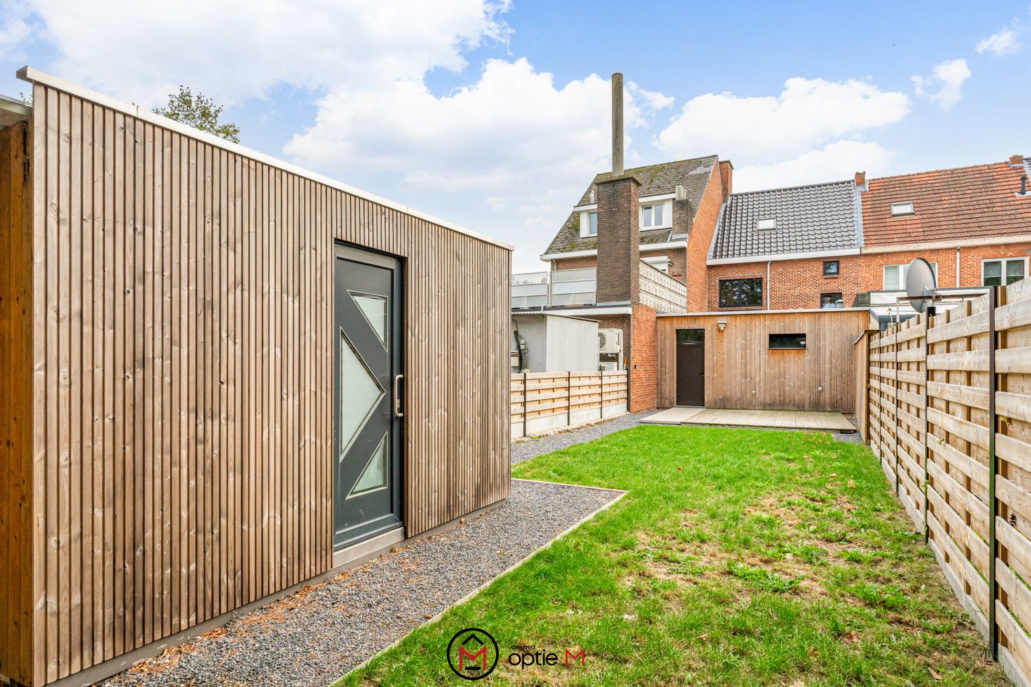 Volledig gerenoveerde woning met 4 slaapkamers en 2 badkamers in Hasselt foto 26