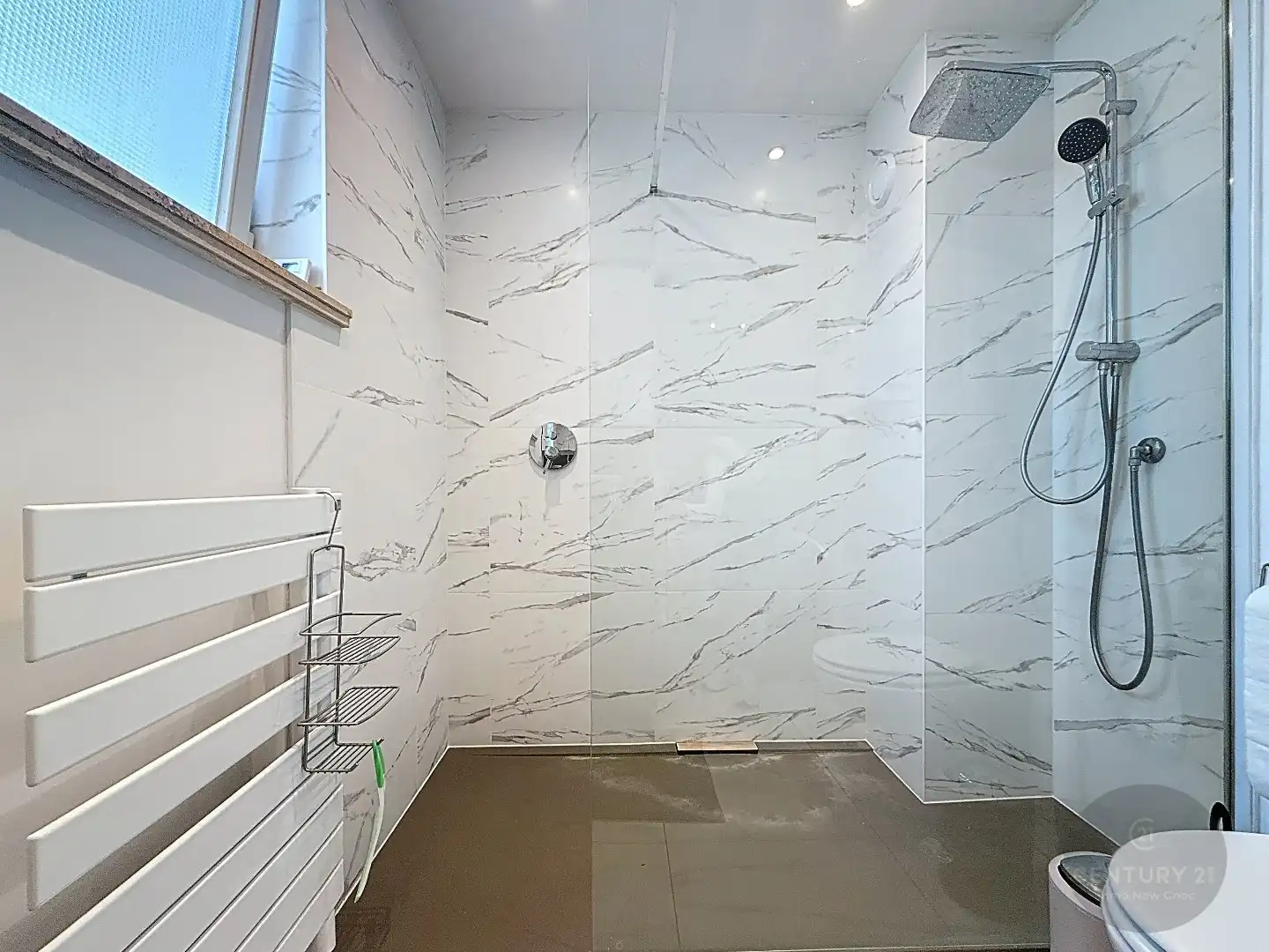 PENTHOUSE met prachtig terras!  foto 14