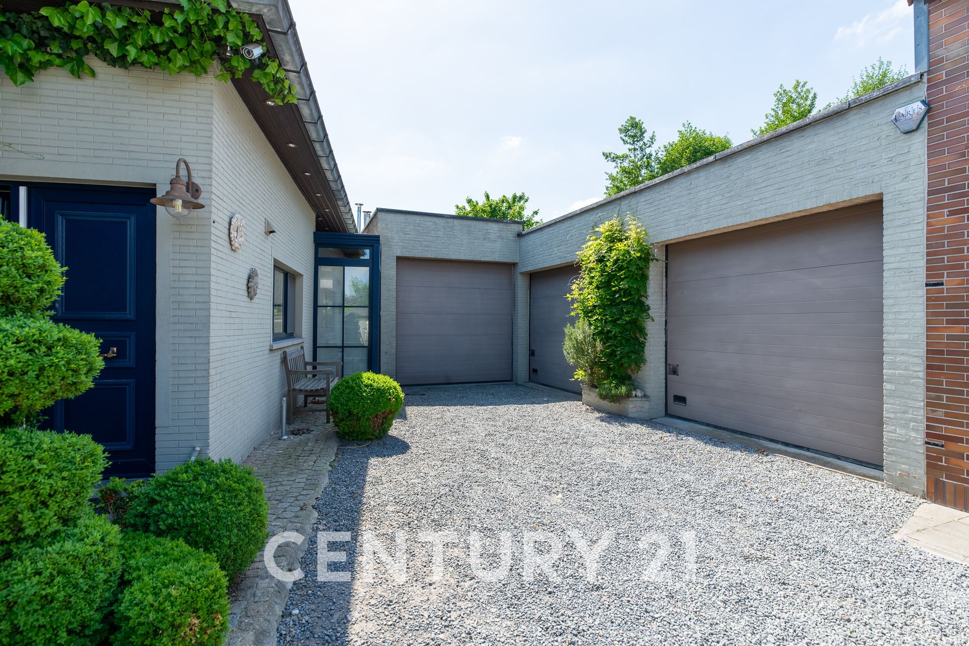 Unieke eigendom te koop met twee woningen en loods te Zingem foto 21