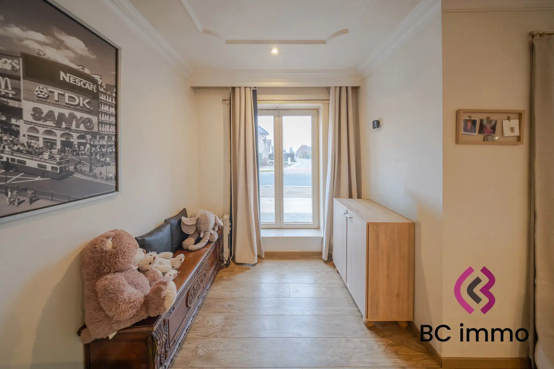 Grote woning met studio, tuin en extra kamers foto 8