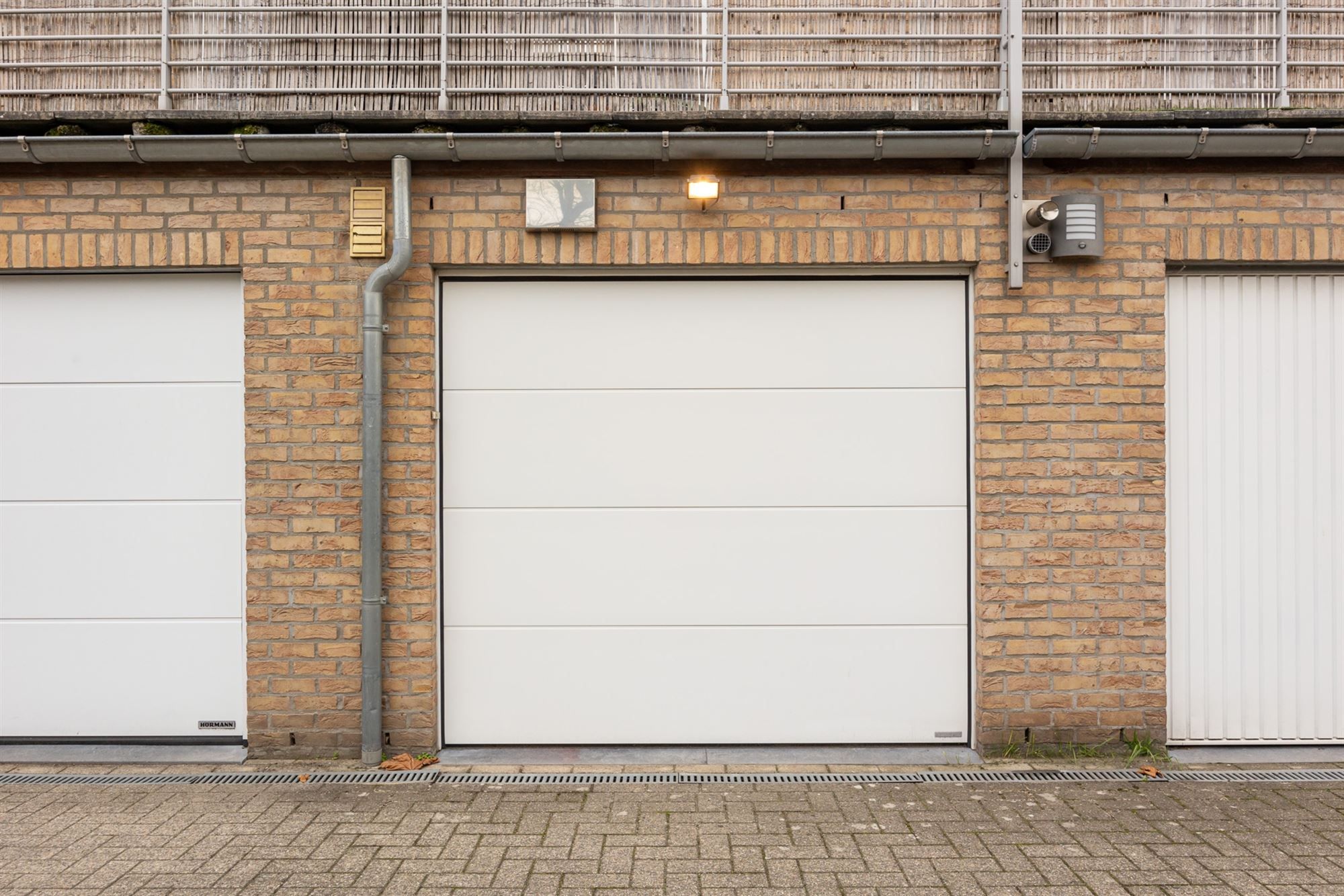 Instapklaar appartement met 2 slaapkamers en garage foto 17