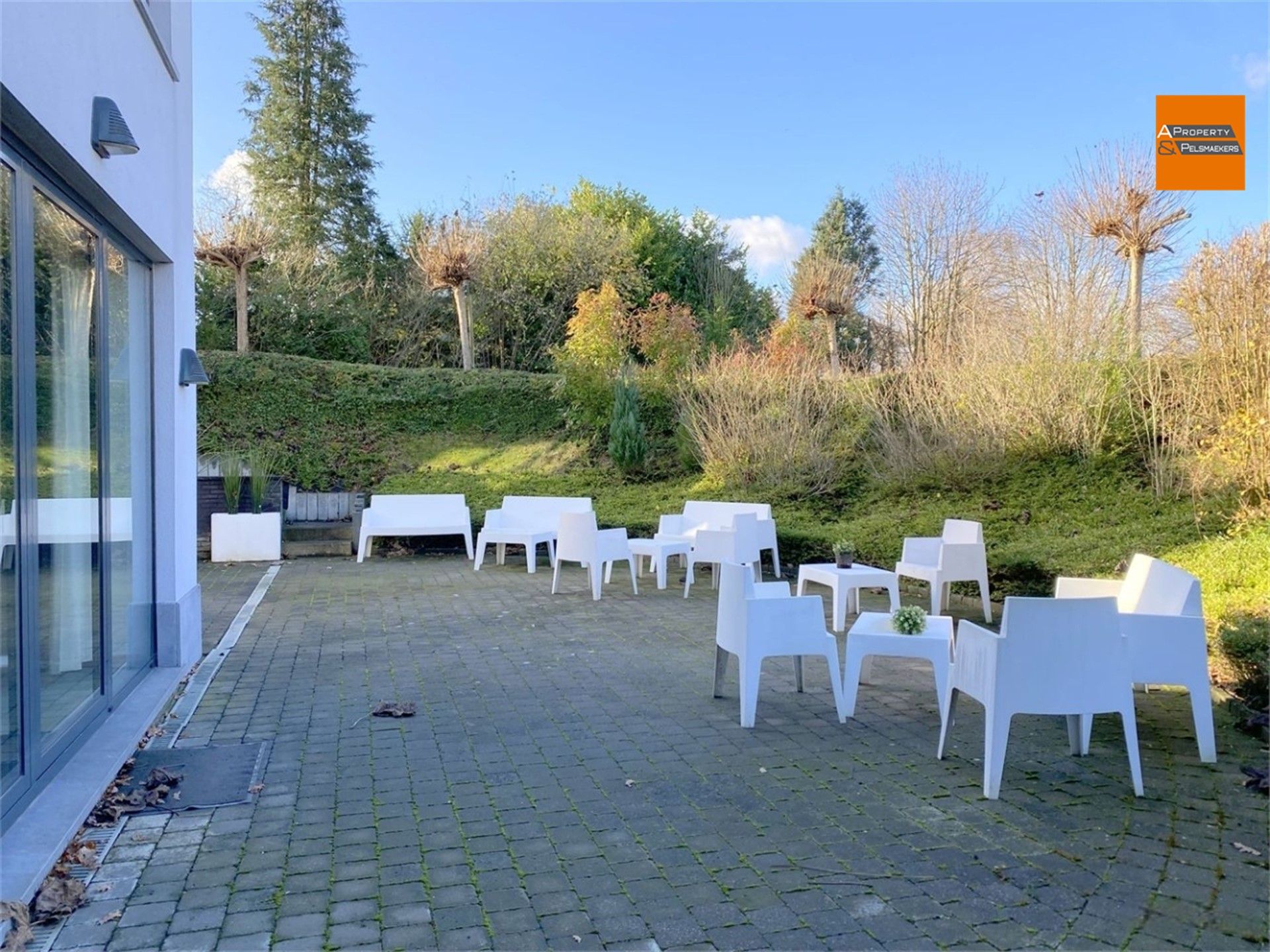 Hotel met 24 kamers foto 11