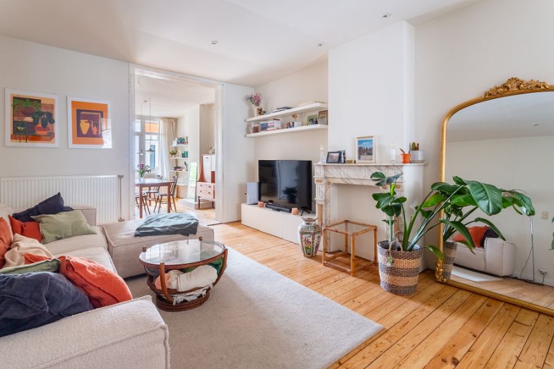 Karaktervol, lumineus 2 slpk. appartement, authenticiteit en top locatie! foto 9