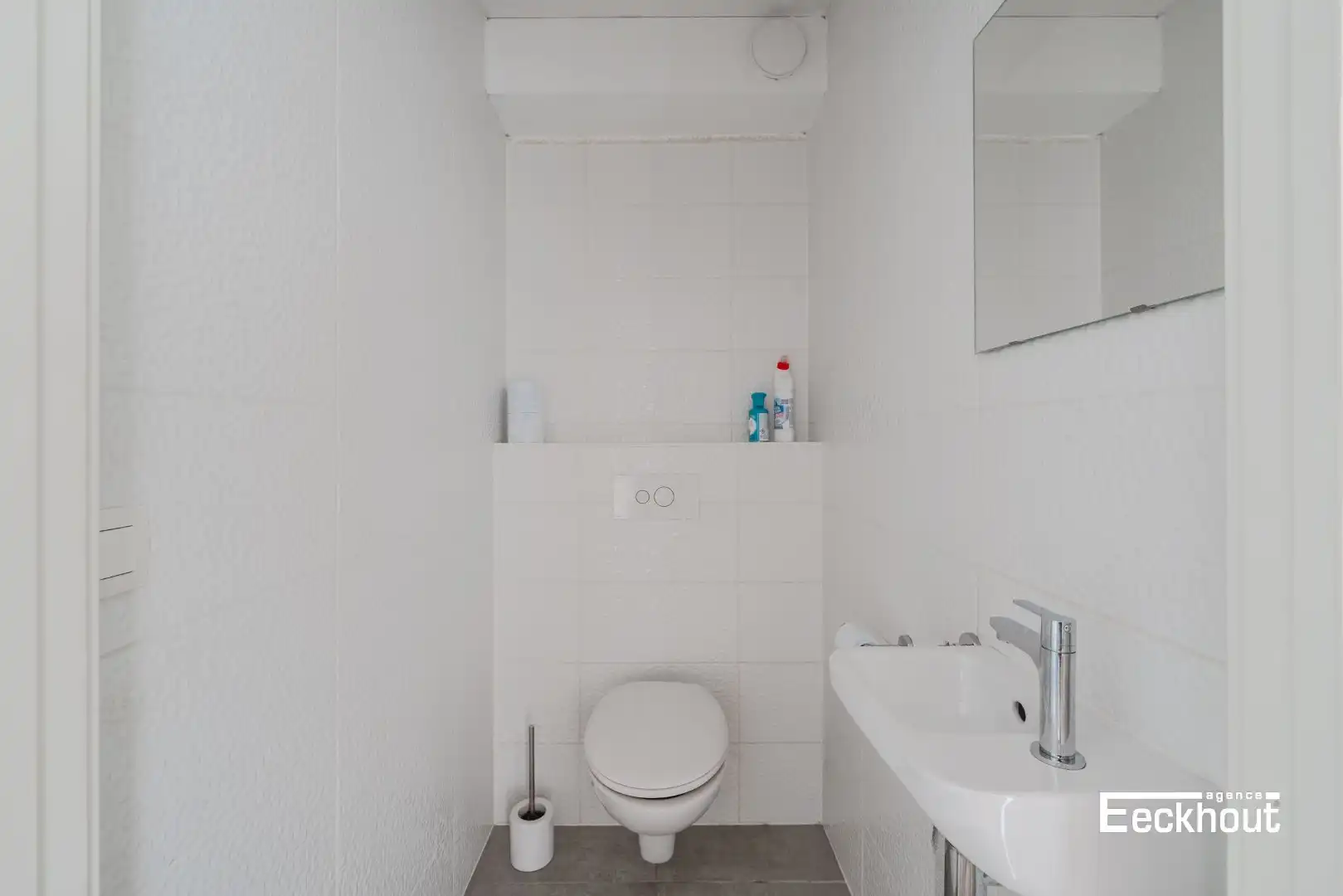 Modern en recent (bouwjaar 2018) triplex-appartement met groot terras! foto 13