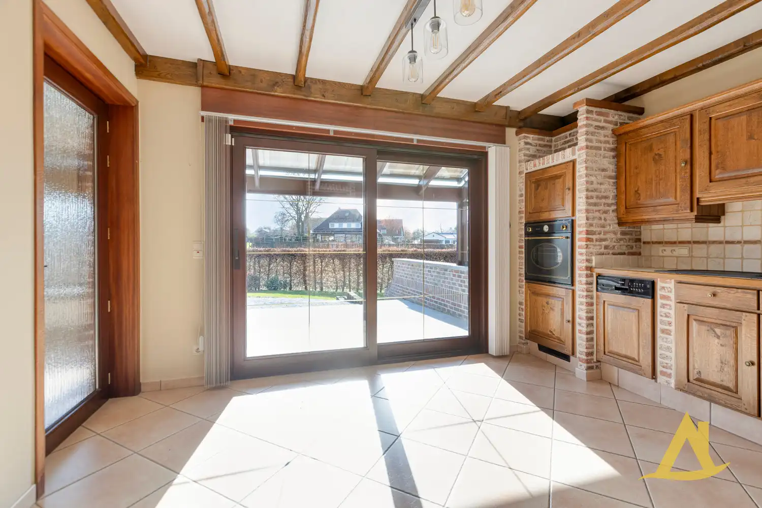 LANDELIJKE WONING IN EEN RUSTIG STRAATJE TE BEKKEVOORT! foto 12