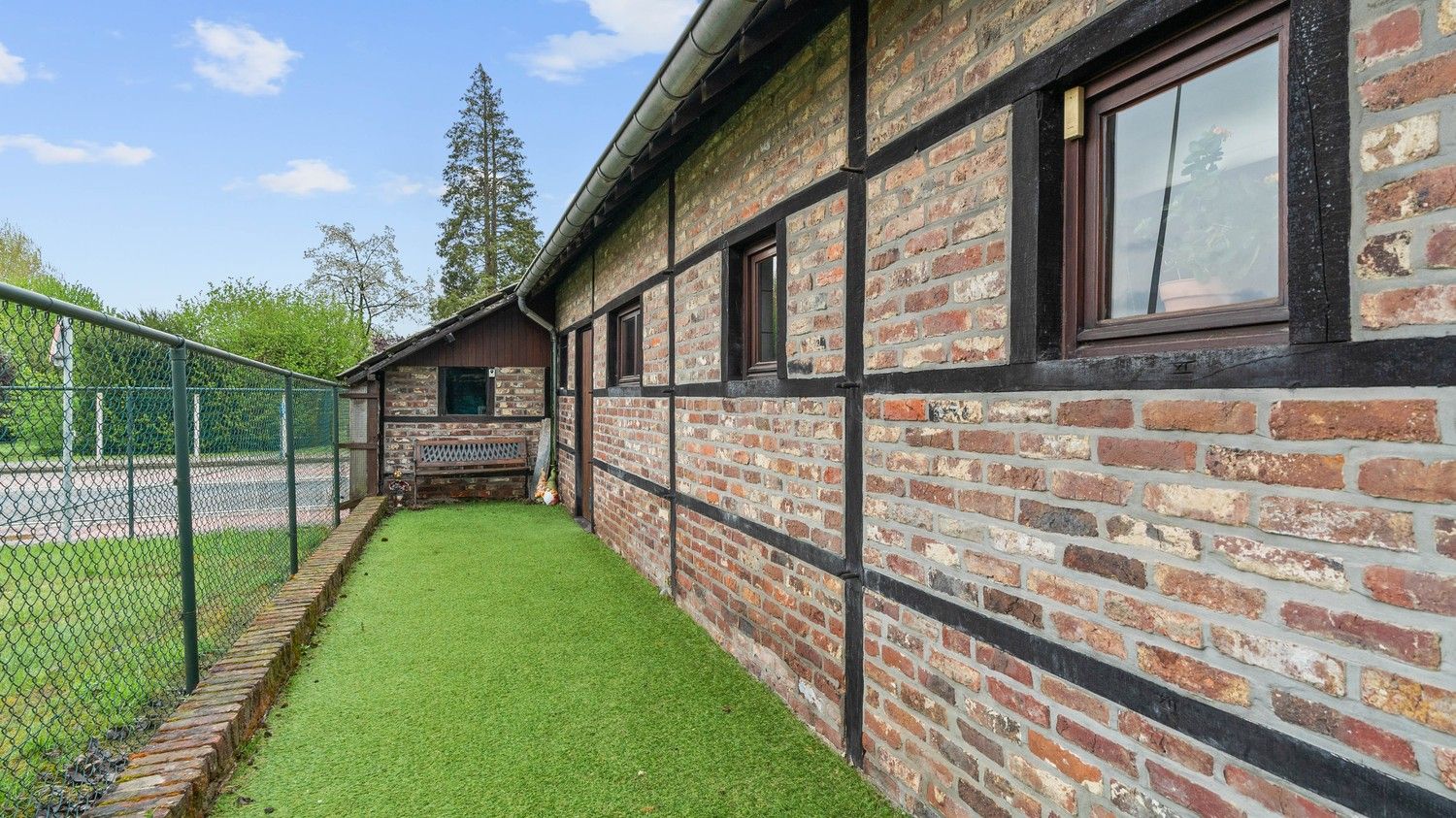 Gelijkvloerse woning in hoevestijl in hartje Wellen foto 17