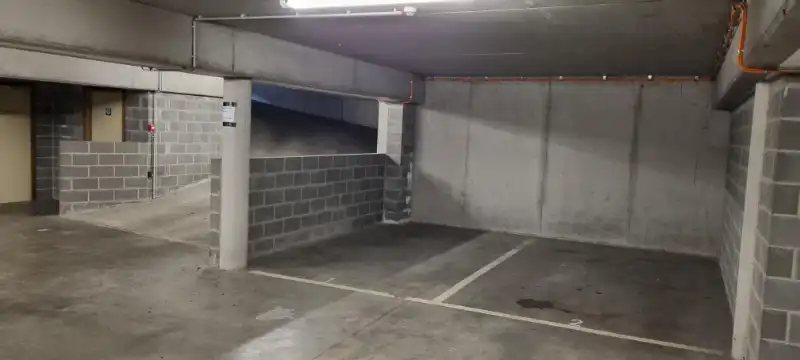 ondergrondse parkeerplaats foto 2