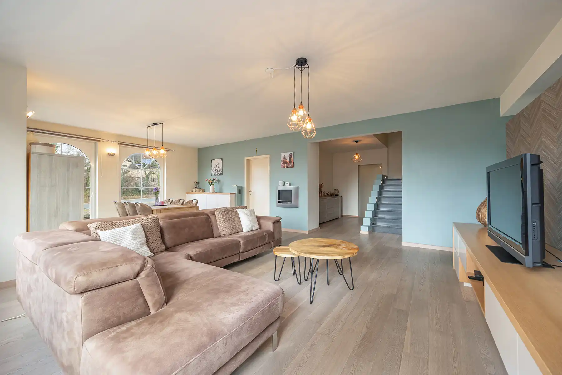 PERFECT ONDERHOUDEN, GELIJKVLOERSE GEZINSWONING MET EXTRA KAMERS OP ZOLDER, INPANDIGE GARAGE EN C-LABEL OP EEN RUIM PERCEEL VAN 11A30CA TE OUDSBERGEN (OPGLABBEEK) foto 5
