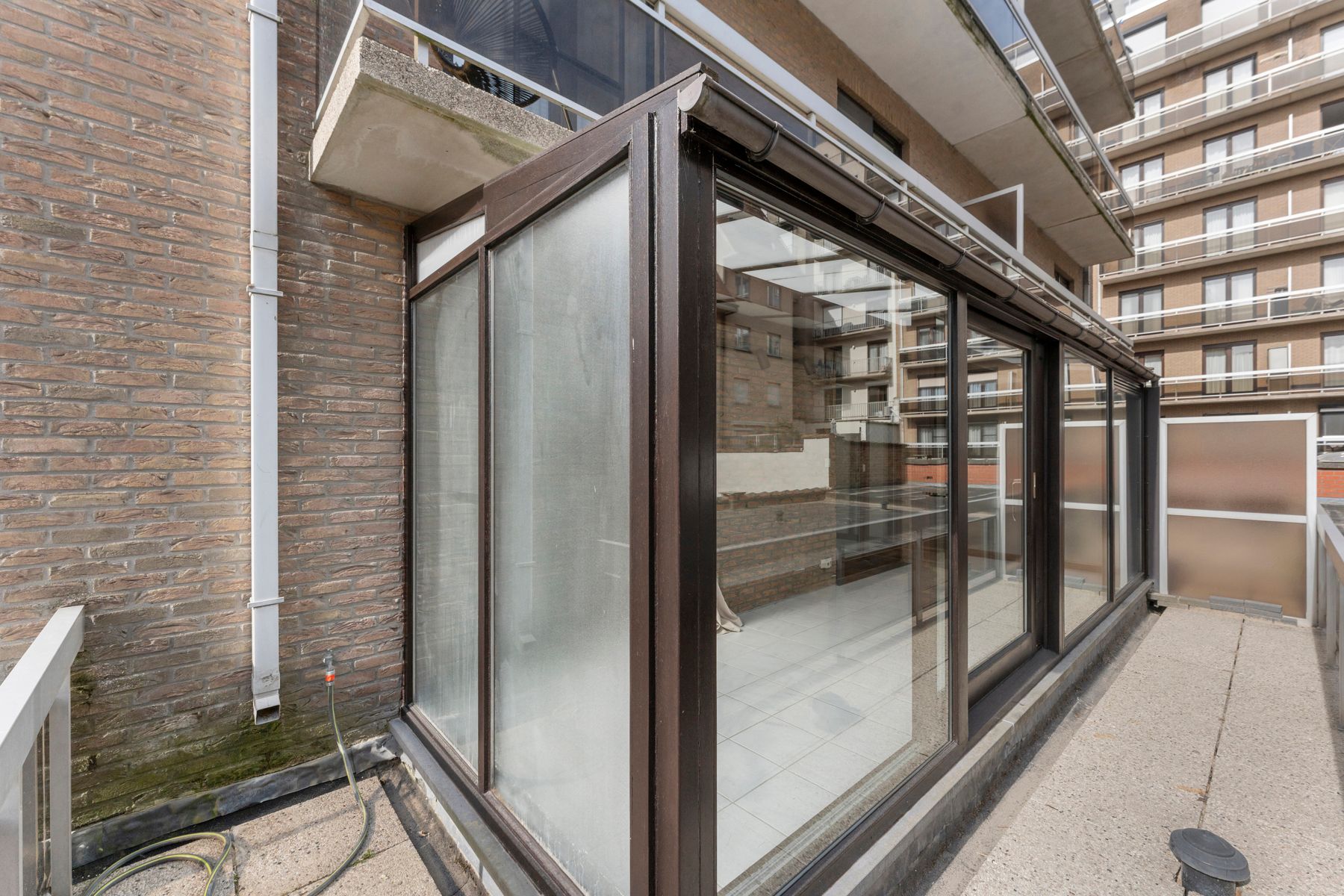 Verzorgd appartement met terrasje op enkele passen van zee foto 16