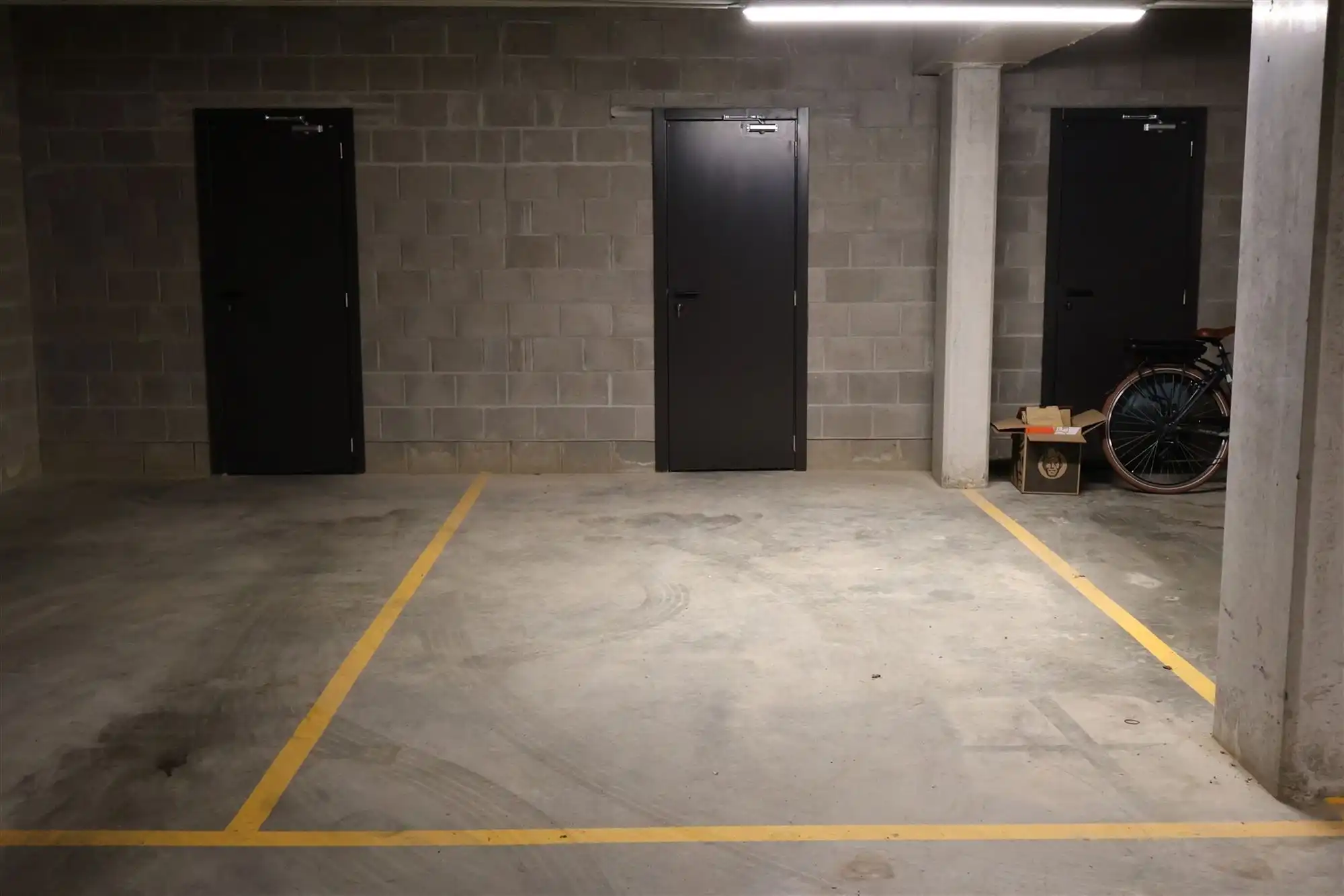 Ondergrondse autostaanplaats foto 5