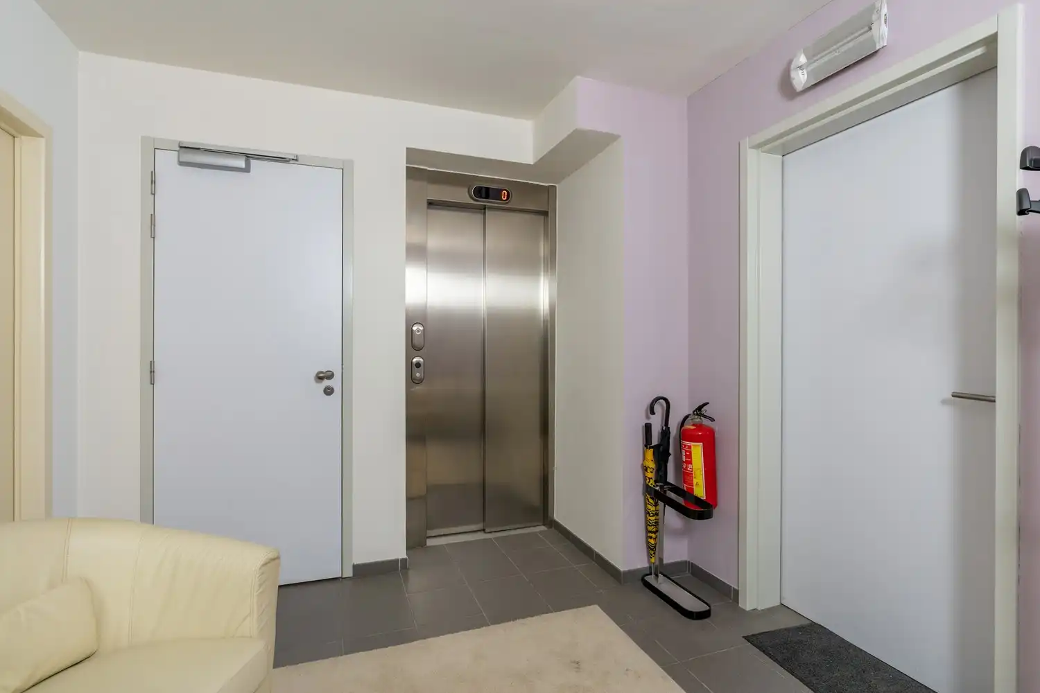Unieke LOFT met 2 slaapkamers, een prachtig terras met een adembenemend vergezicht, 2 autostaanplaatsen en een bijzonder ruime berging aan de rand van Leuven en nabij het station van Herent! foto 23