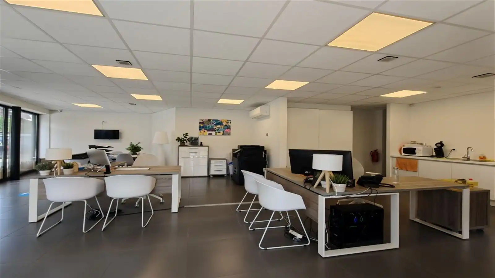 Commerciële ruimte met TOP-ligging en TOP-uitstraling! foto 2