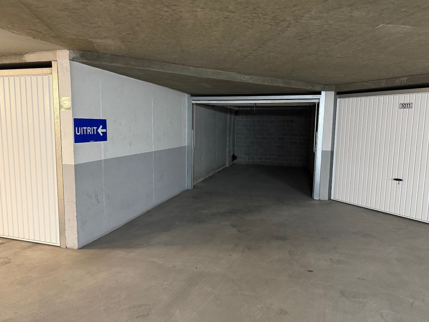 RES. J. STÜBBENPARK - GESLOTEN GARAGEBOX - DUINBERGEN foto 6