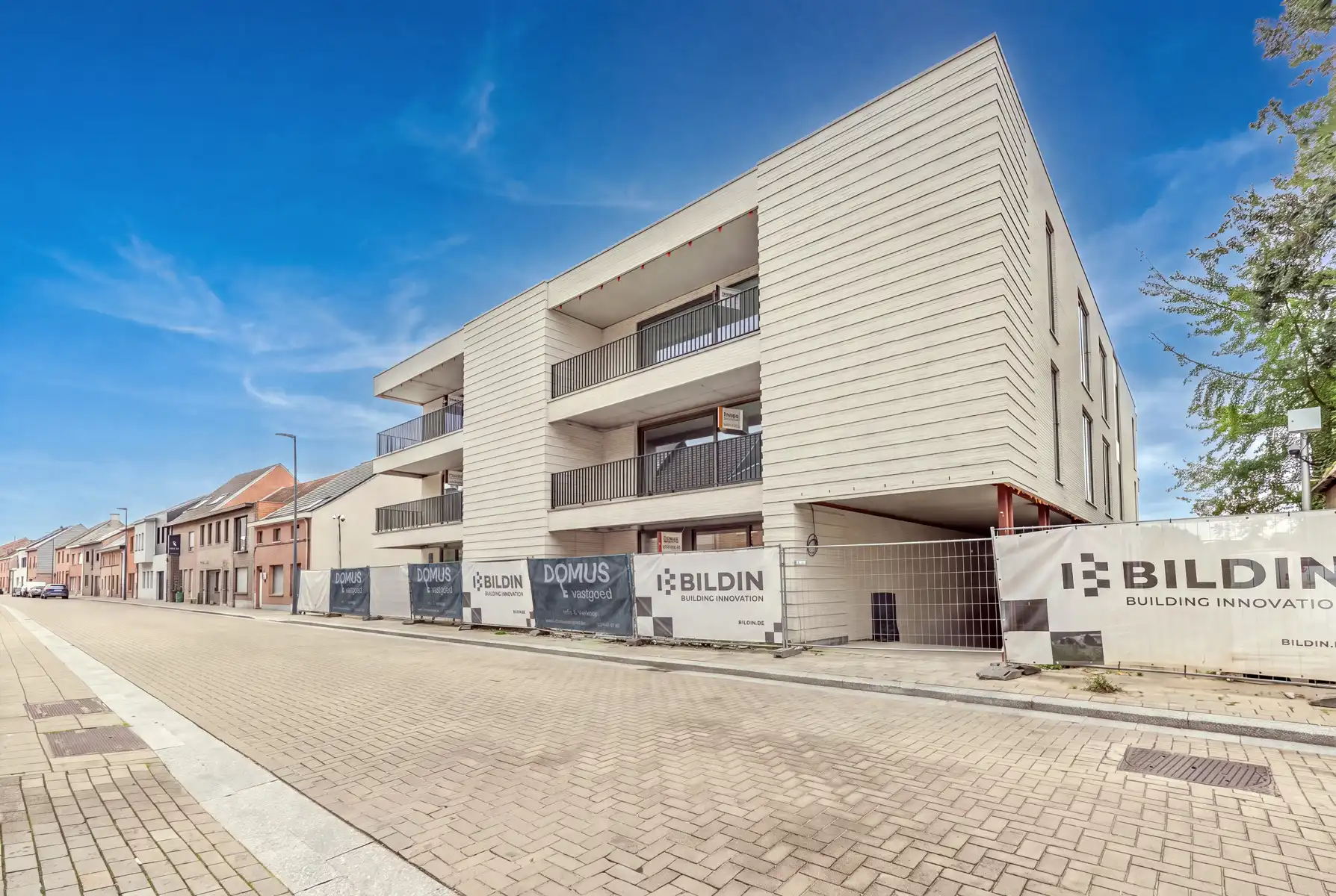 Riva - app. 0204 op tweede verdieping met terras foto {{pictureIndex}}