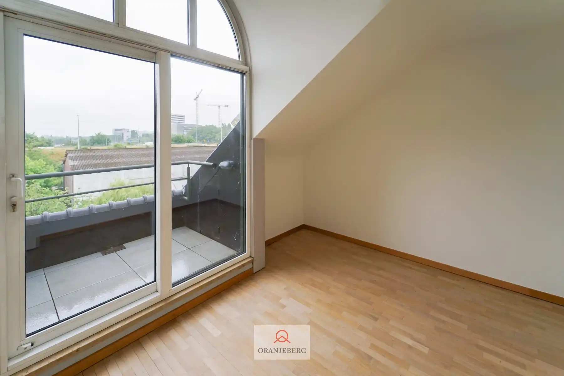 Ruim 2 slaapkamer penthouse te Zwijnaarde foto 8