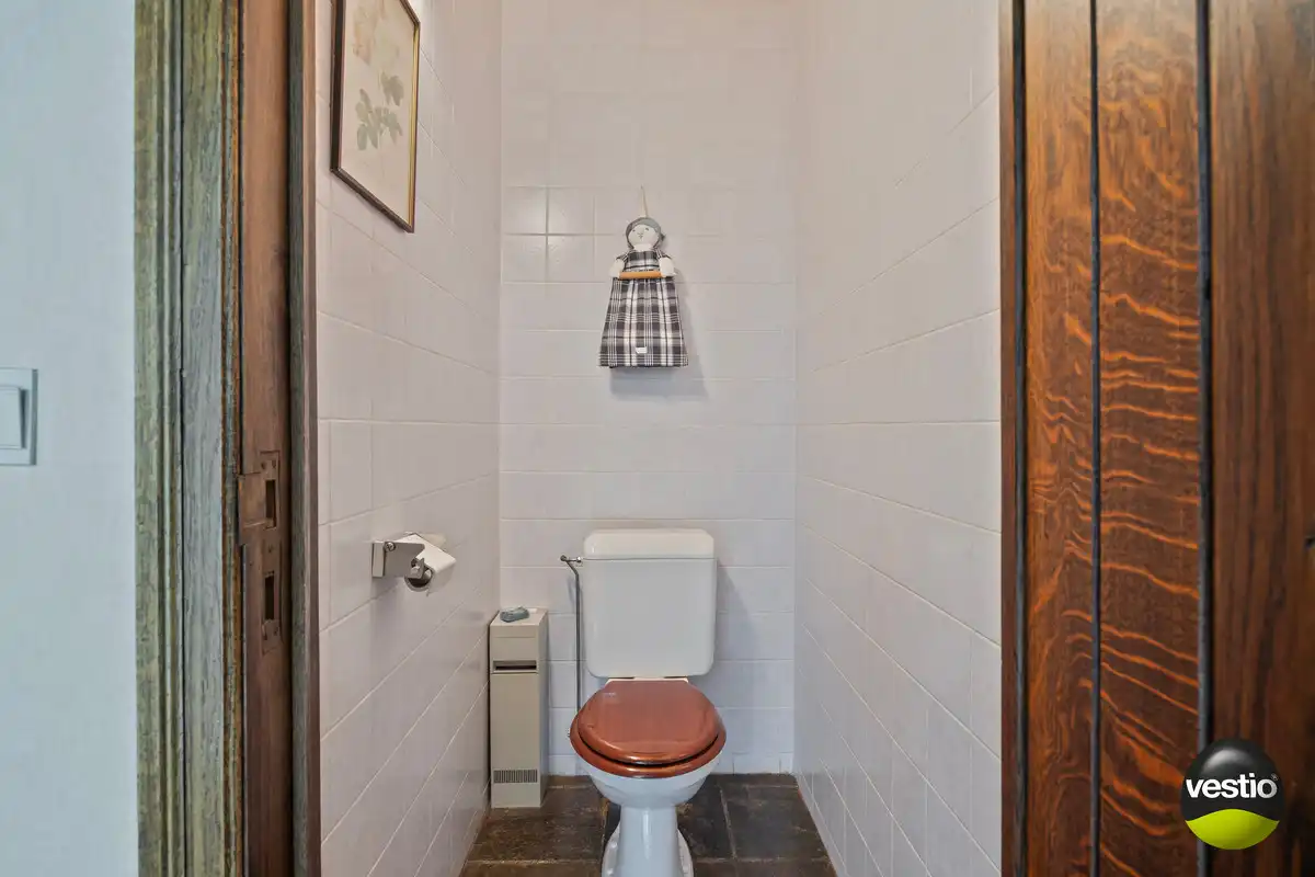 RUIME RESIDENTIEEL GELEGEN VILLA OP 46A89CA NABIJ CENTRUM BILZEN. foto 22