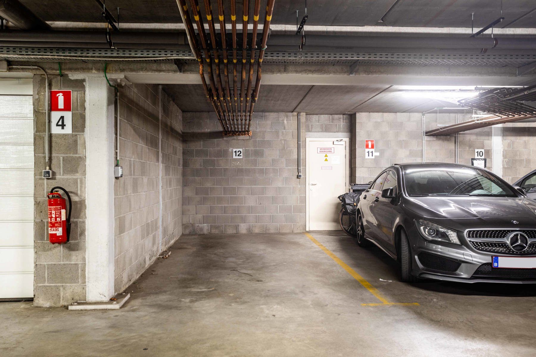 Appartement met ruim terras en autostaanplaats op toplocatie foto 15