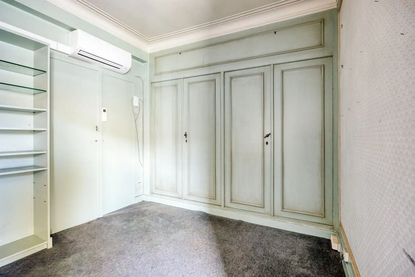 Villa met achterliggend kantoorgebouw foto 15