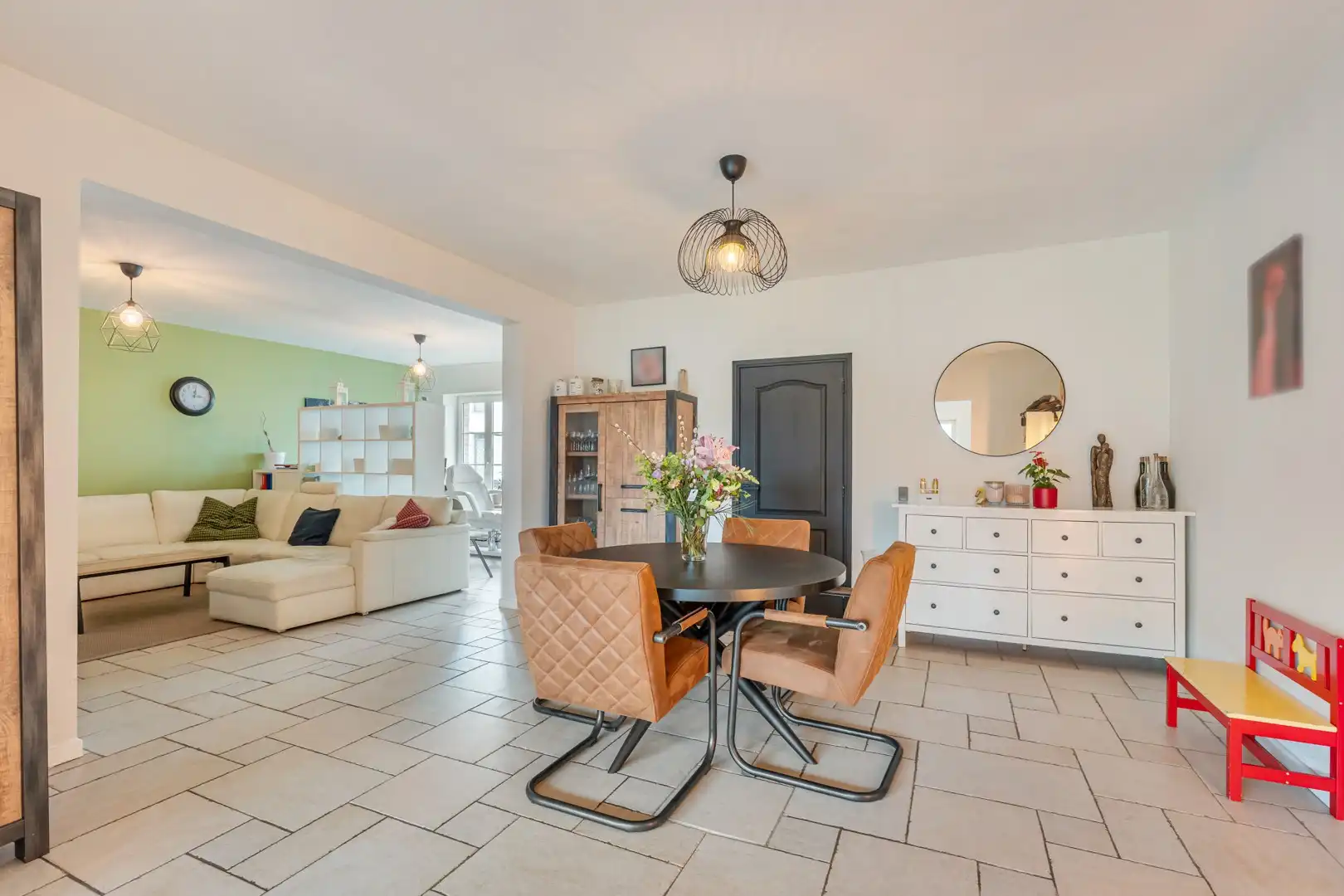 Instapklare woning op ruim perceel met bijgebouw – ideaal voor dierenliefhebbers foto 4