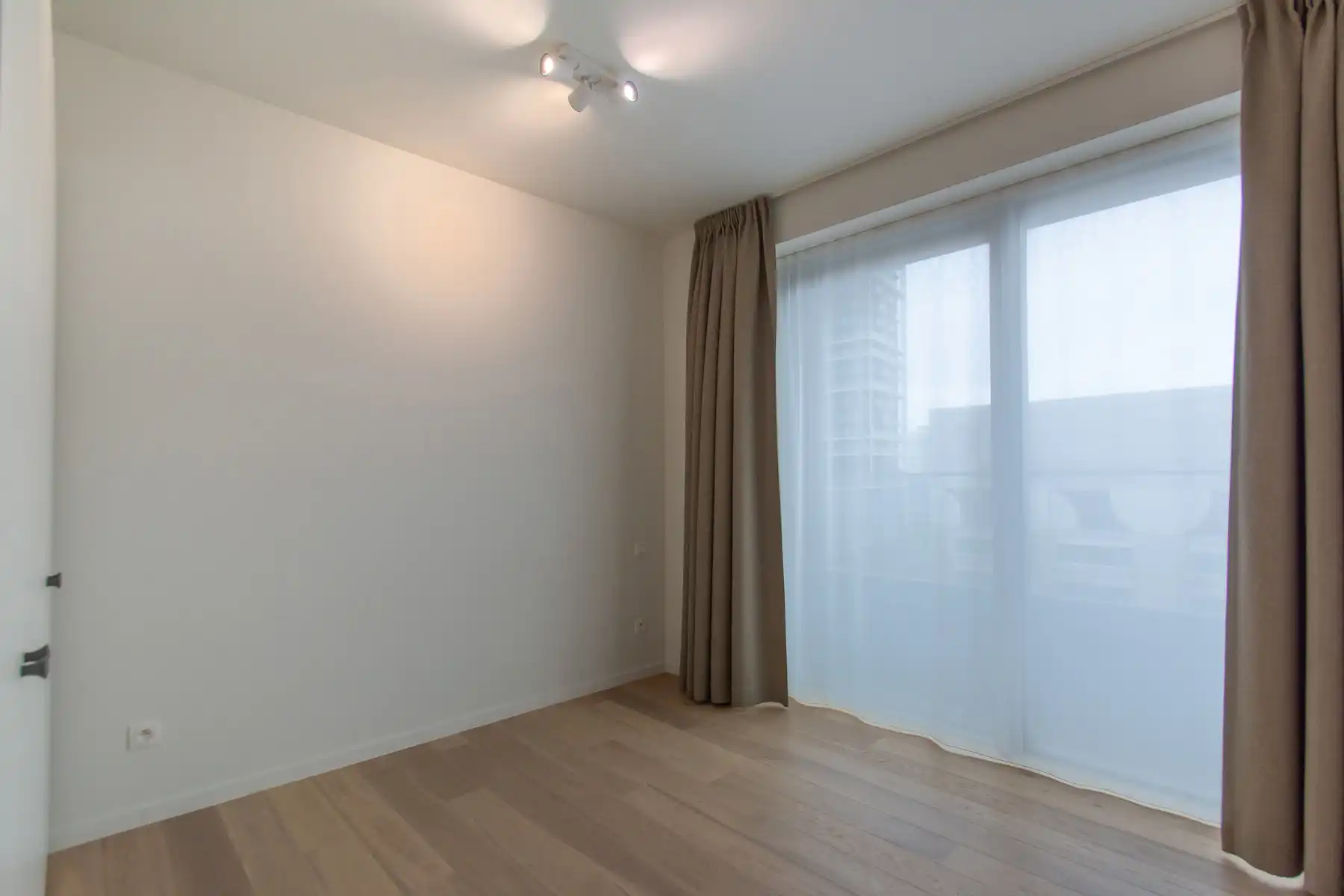 Gezellig 2-slaapkamer app. met groot terras foto 9