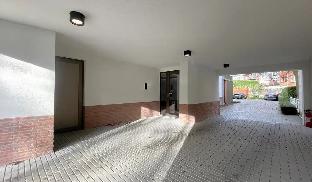 Volledig ingericht kantoor te huur in Wilrijk foto 2