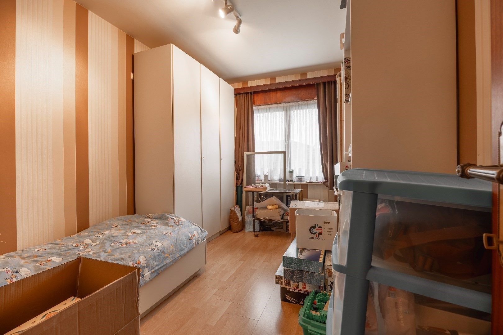 Villa met potentieel in een rustige residentiële wijk foto 13