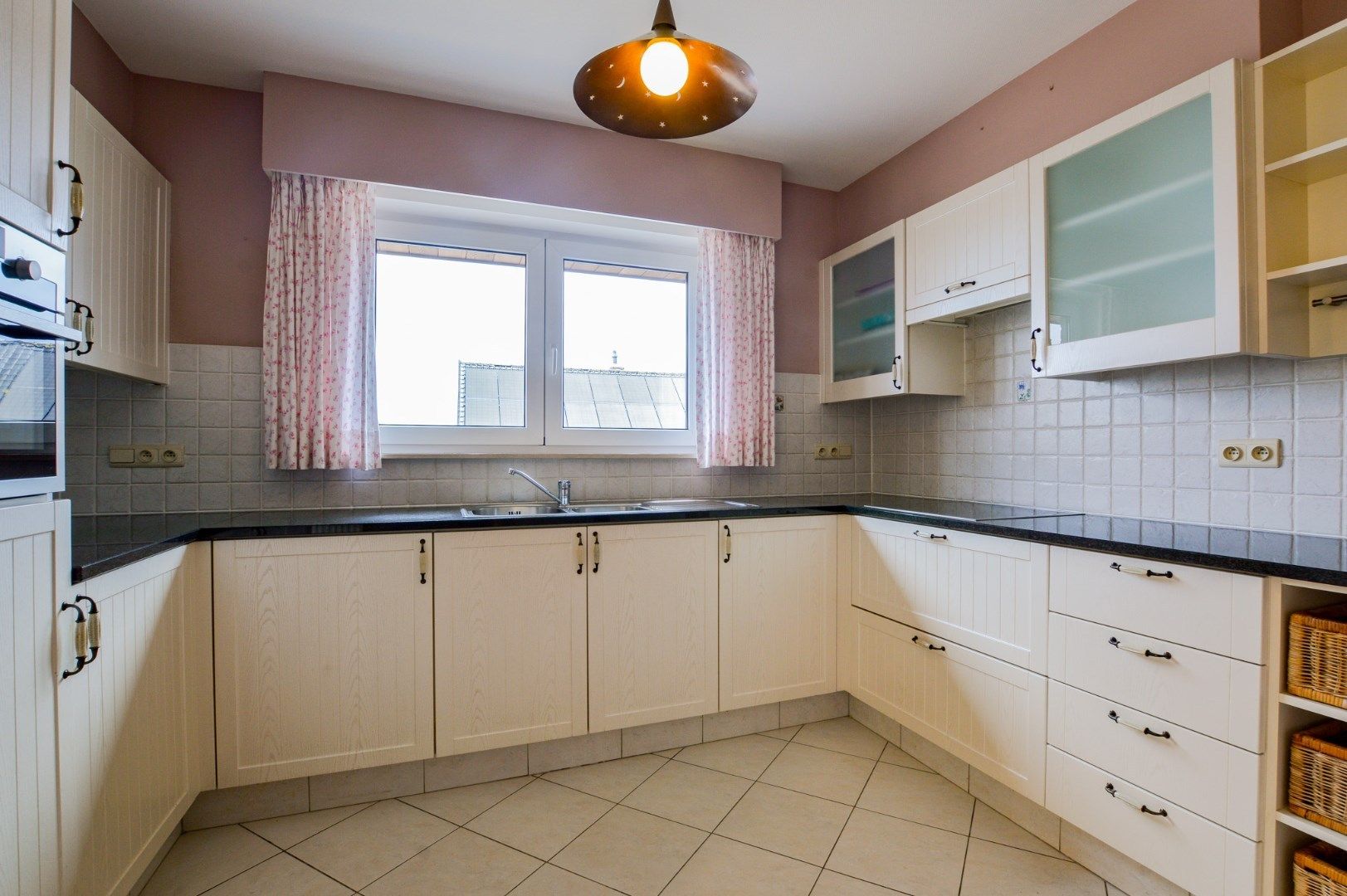 Ruim en comfortabel duplexappartement te Eernegem foto 4