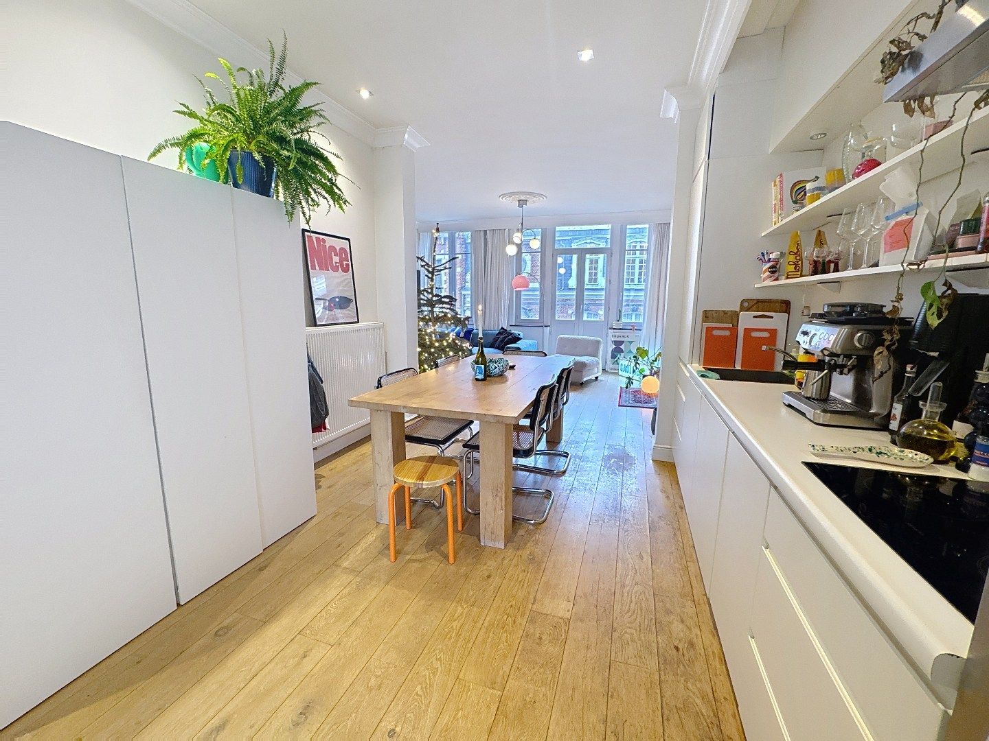 Historische charme ontmoet modern comfort: Uniek 1-slaapkamerappartement in hartje Leuven foto 5