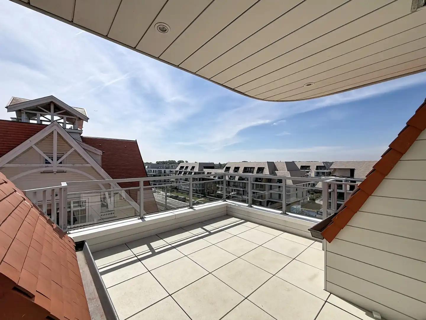 Duplex dakappartement met twee ruime terrassen op toplocatie aan het maritiem park te Nieuwpoort foto 15