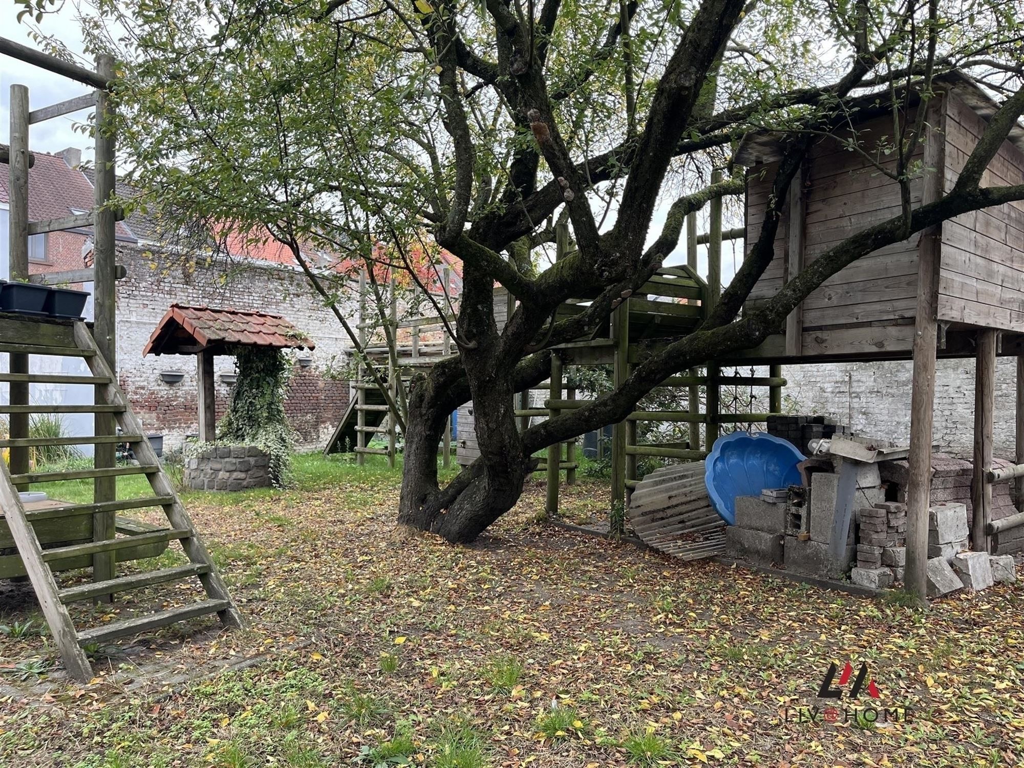 2 aangrenzende rijwoningen met gemeenschappelijke tuin foto 4