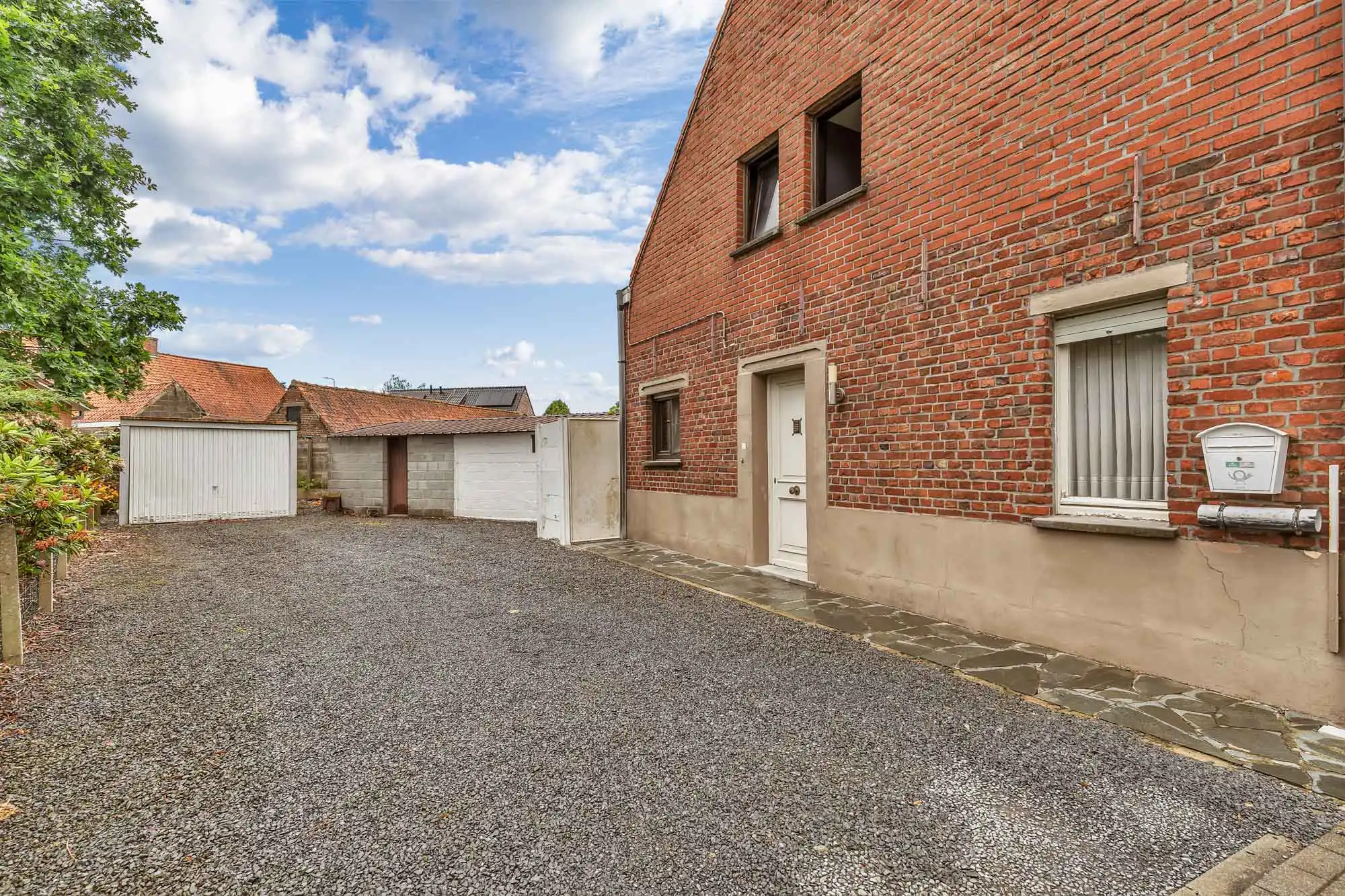 Te renoveren woning met tal van uitbreidingsmogelijkheden foto 13
