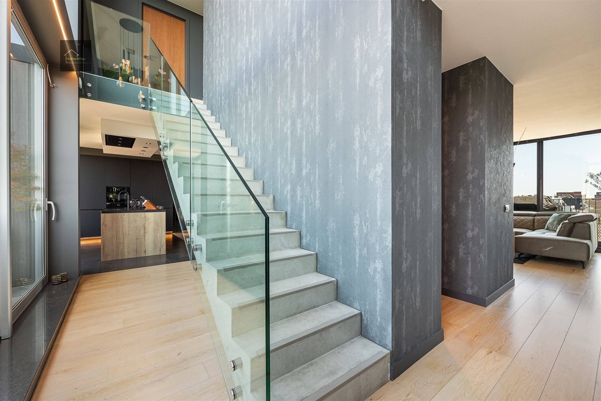 Luxe duplex appartement met groot terras en prachtig uitzicht foto 14