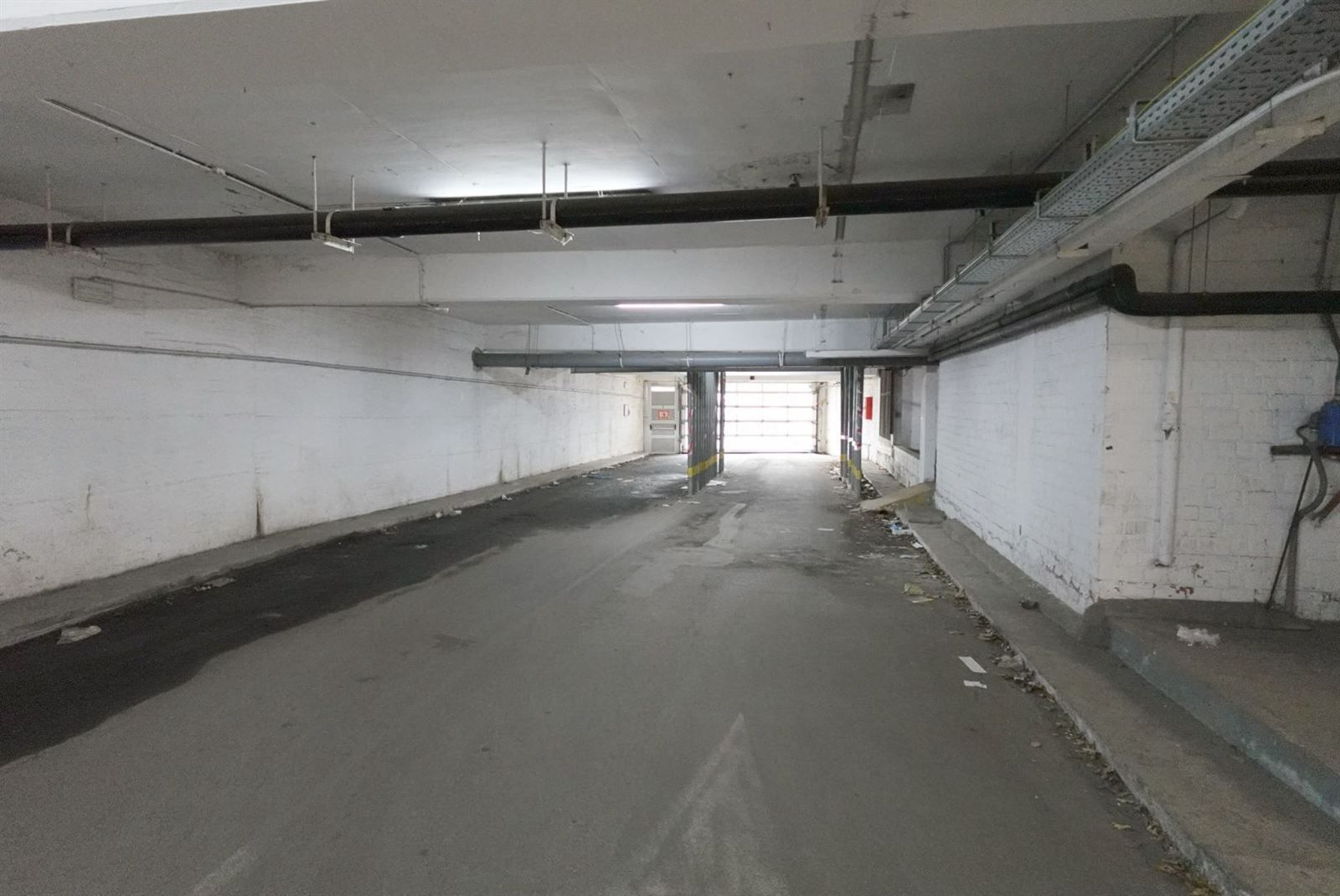 3 garages te koop in Anderlecht foto 3