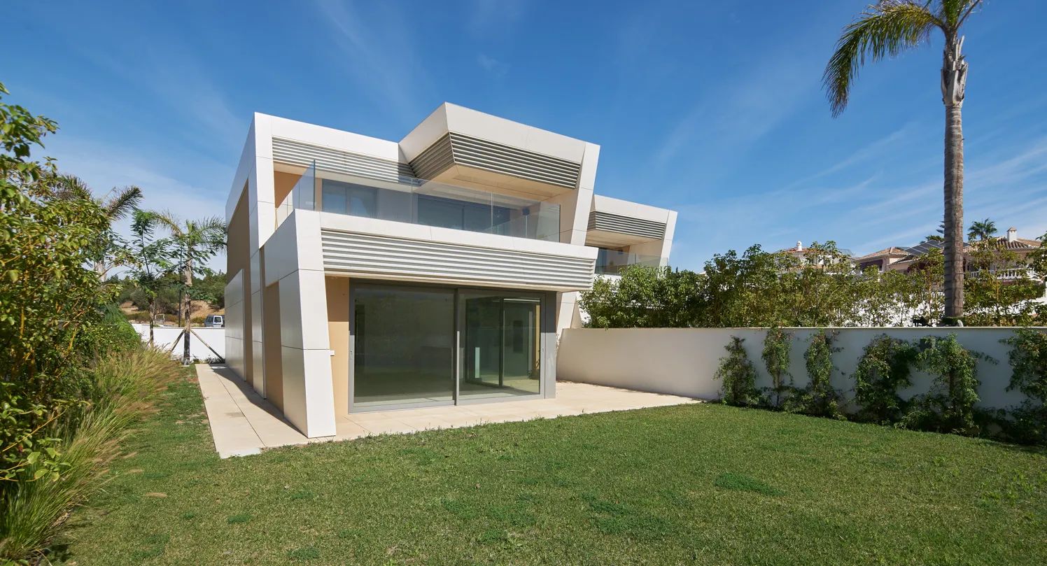 ()=>{if(producerUpdateValueVersion(node),producerAccessed(node),node.value===ERRORED)throw node.error;return node.value} Villa 17 - Eden - 29651 Mijas