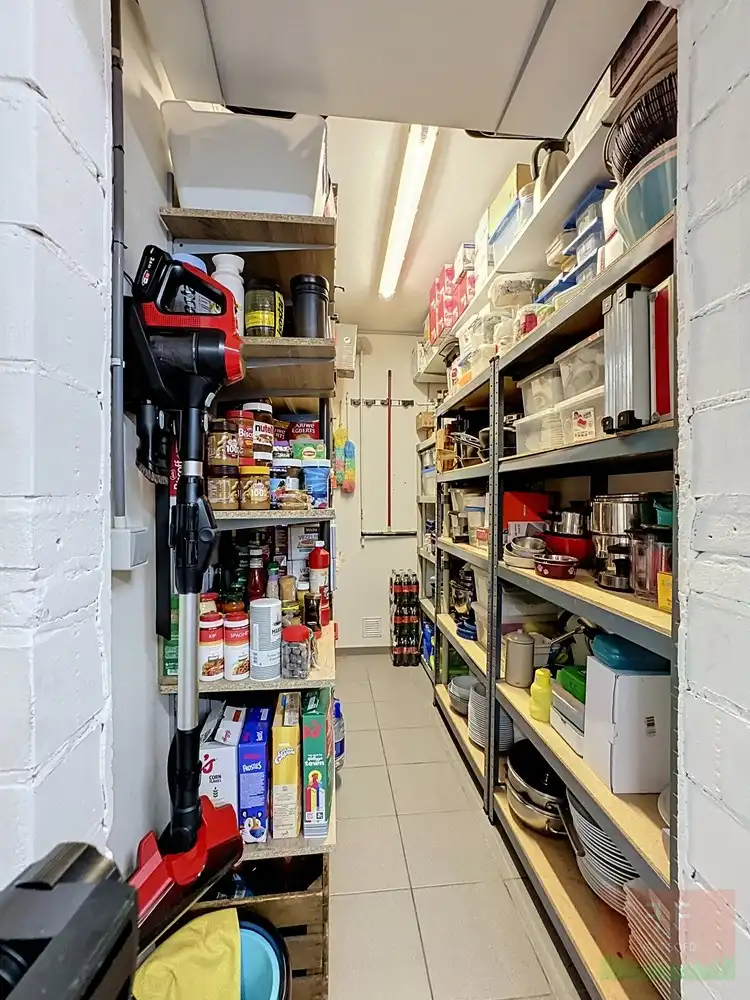 Energiezuinige instapklare HOB met garage en prachtige tuin te Bavegem foto 24