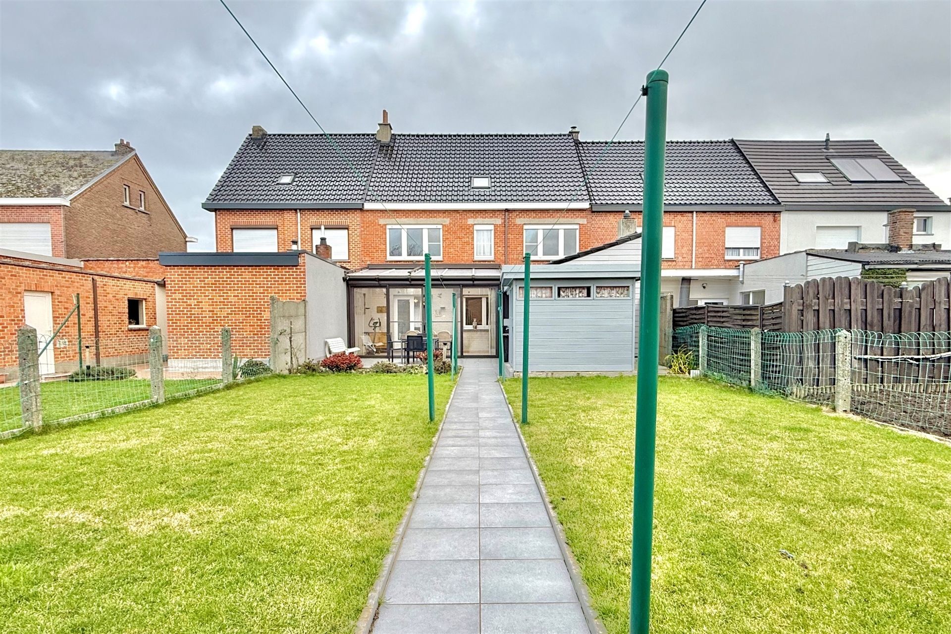 Ruime woning met garage, 4 slpk & tuin foto 26