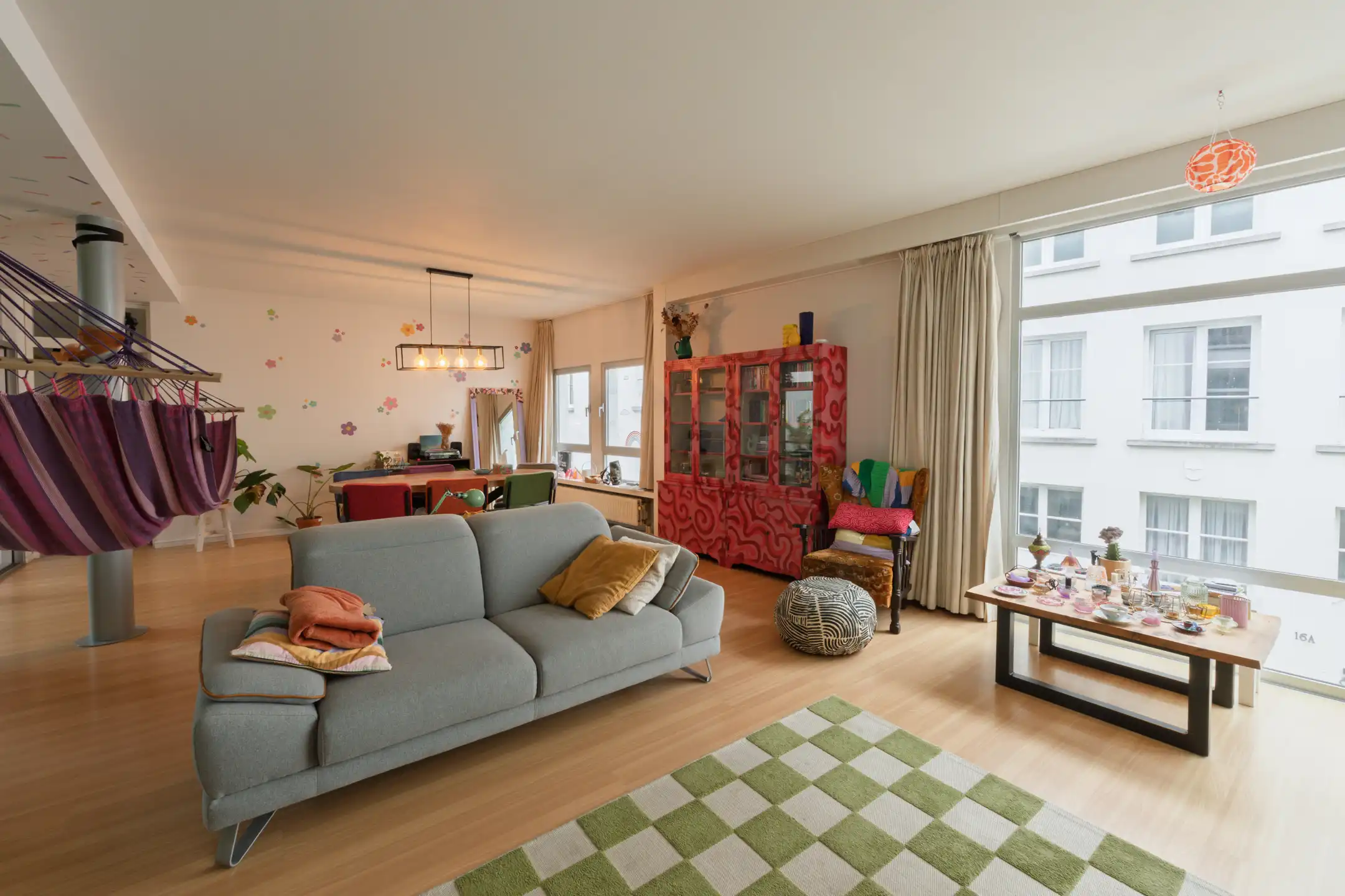 ANTWERPEN CENTRUM - Ruim 2 slaapkamer appartement foto 3