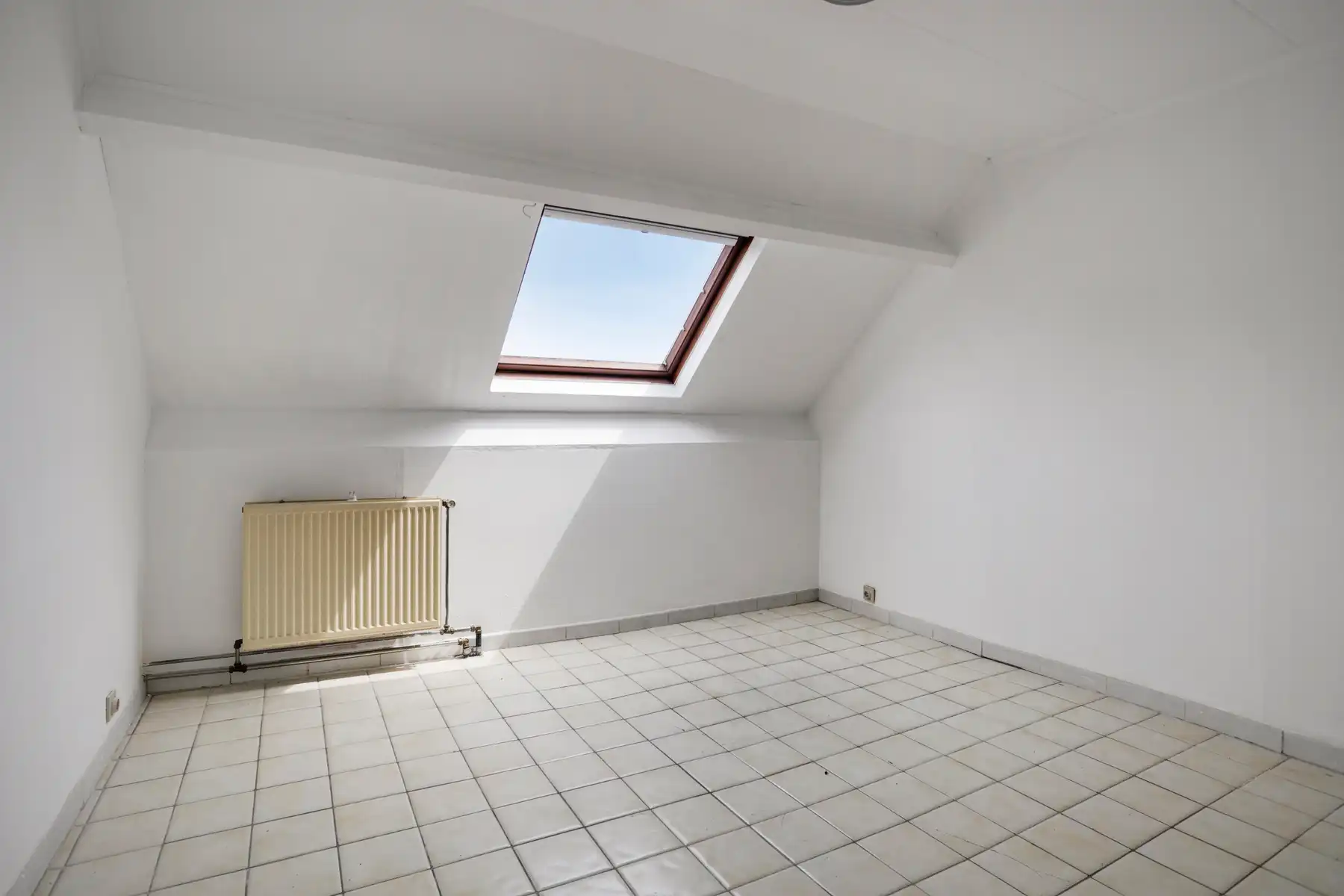 Ruime woning in Meeswijk foto 20