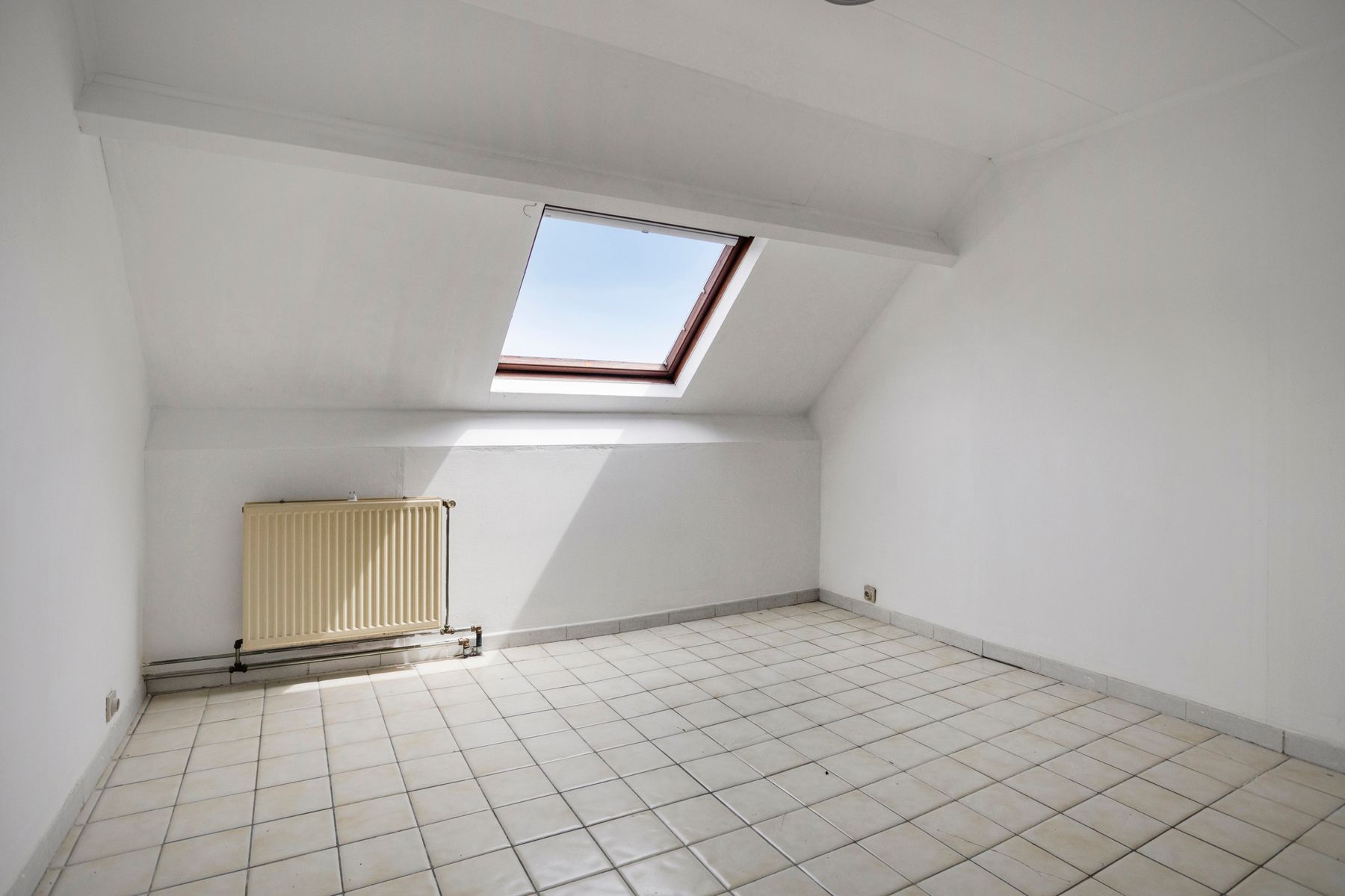 Ruime woning in Meeswijk foto 20