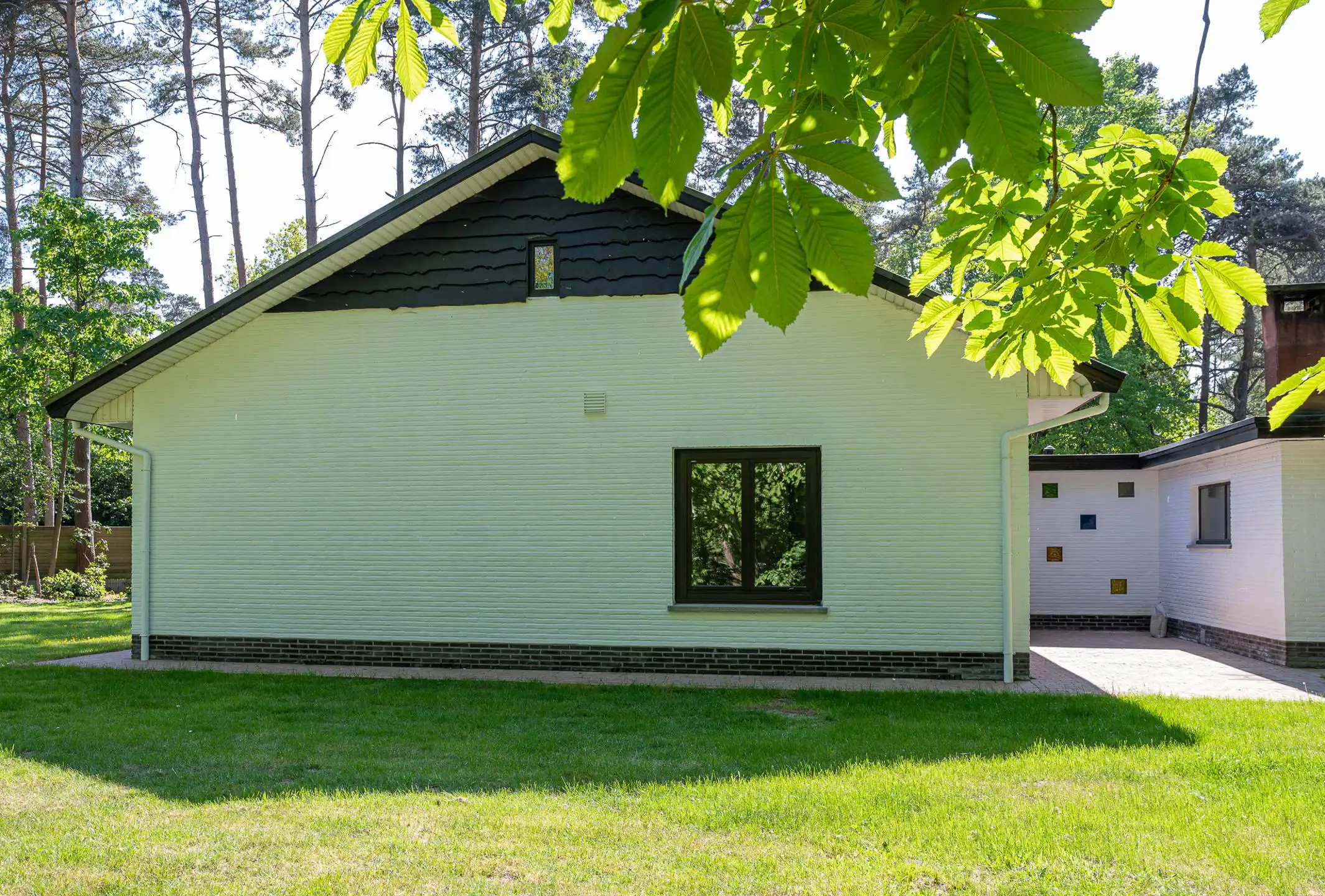 Charmante gezinswoning op een bijzonder rustig plekje foto 4