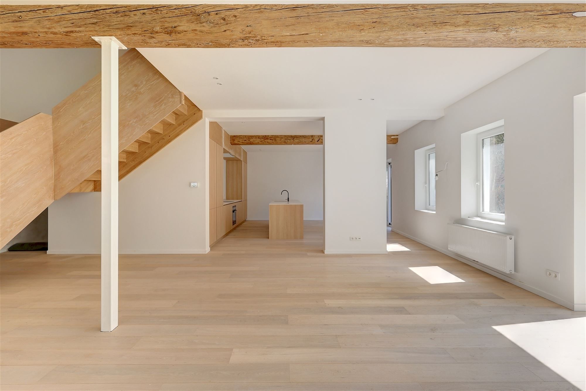 Prachtig gerenoveerd huis in binnengebied in centrum Kontich foto 2