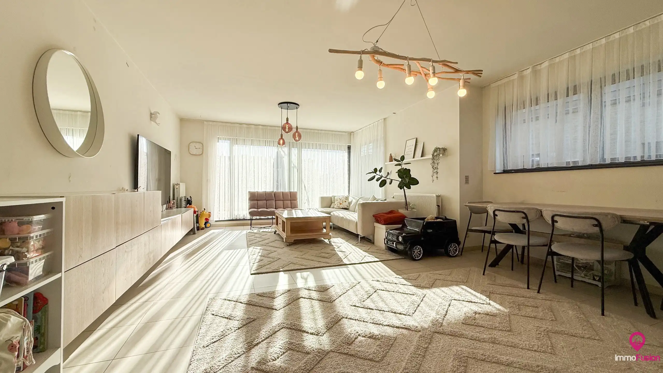 Instapklare gezinswoning met 3 slaapkamers te Heusden-Zolder foto 2