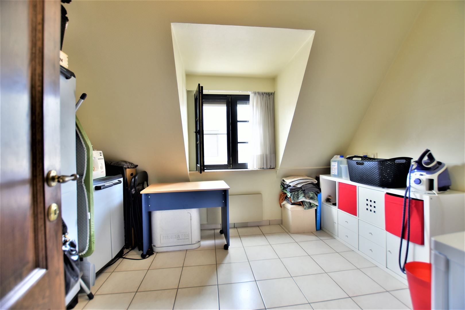Ruim 2-slpk appartement met garage te St-Gillis Dendermonde foto 12
