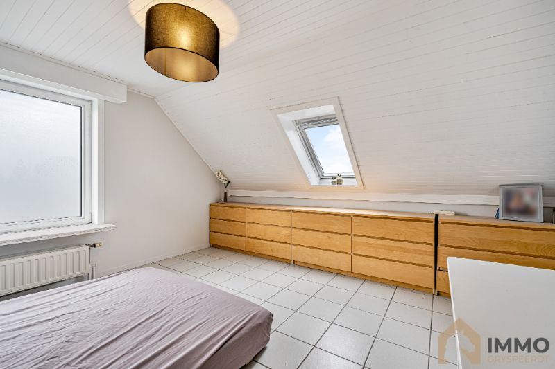 Te koop te centrum Ledegem ruim appartement met zonneterras van +/- 35 m², 2 slpks, garage foto 14
