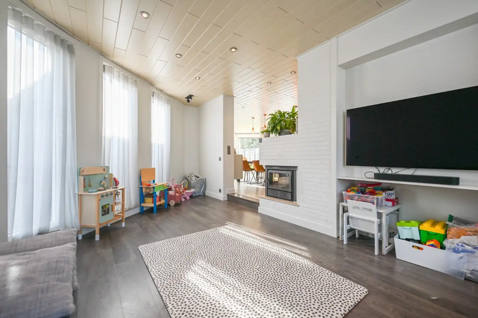 Perfect instapklare woning met 4 slaapkamers en kantoor/praktijkruimte met aparte ingang (21 m²) foto 14