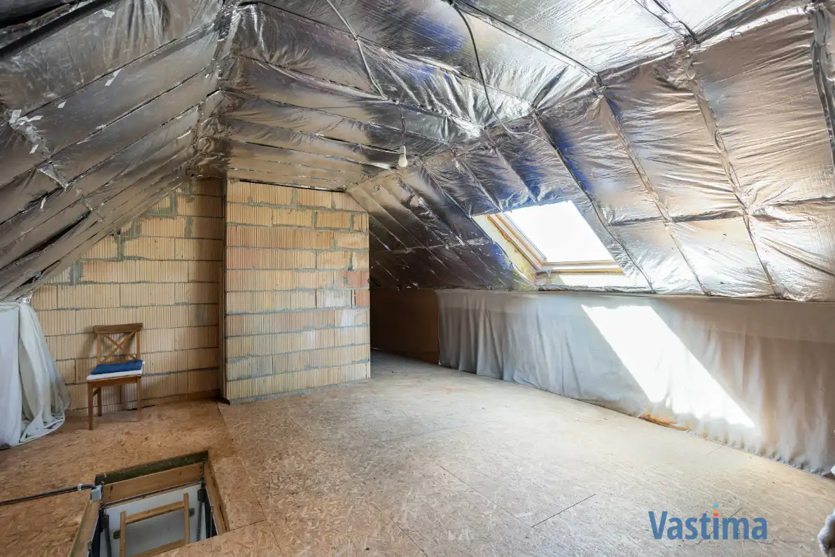 Lichtrijk appartement met 2 terrassen, staanplaats en extra zolderruimte foto 15