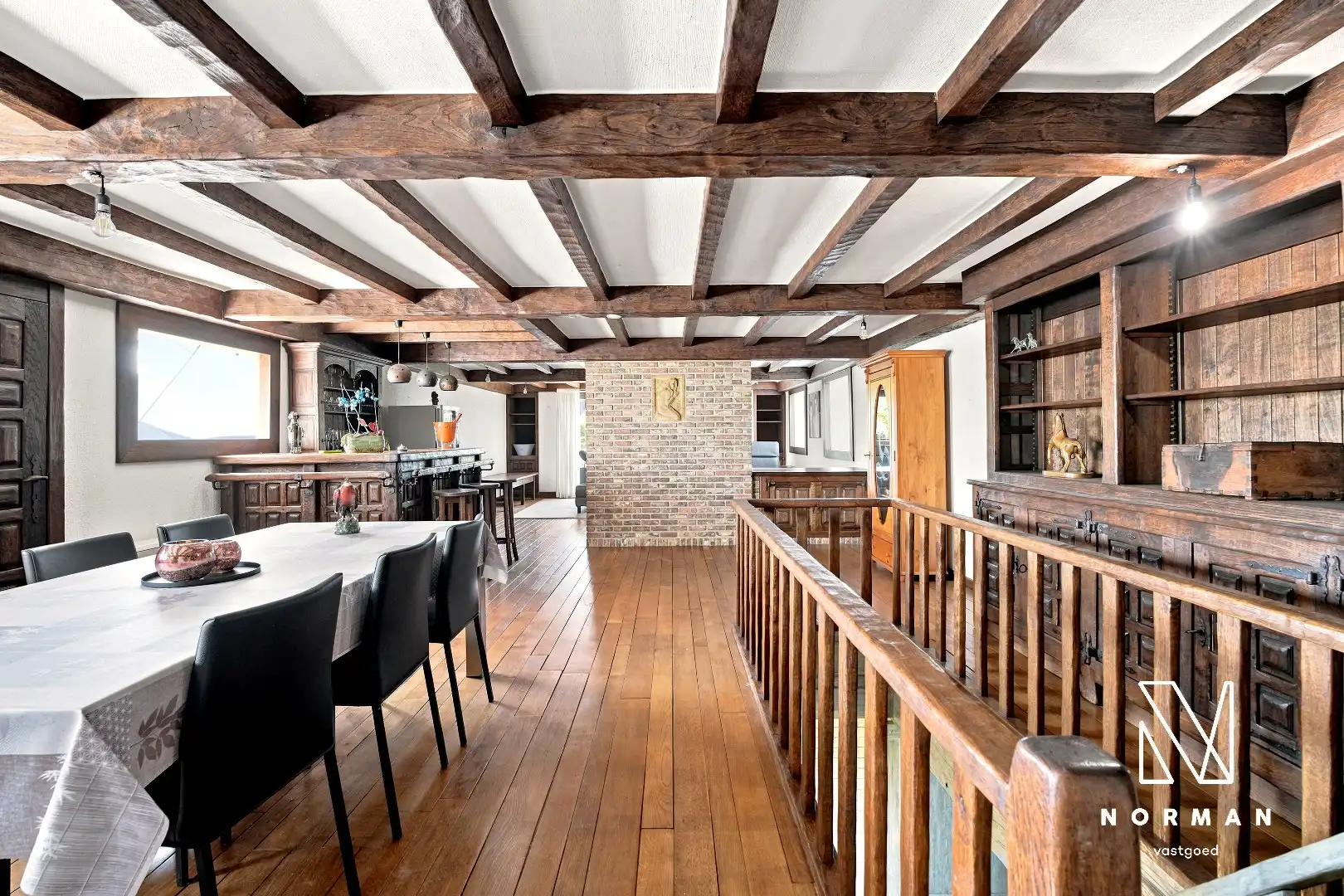 Villa met zwembad op een perceel van 1.598 m² foto 32