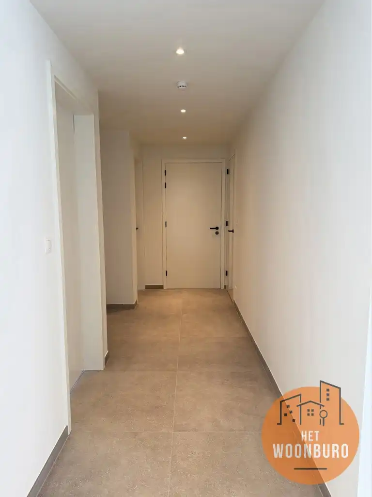 Nieuwbouw appartement met 2 slpks, terras en 2 staanplaatsen foto 8