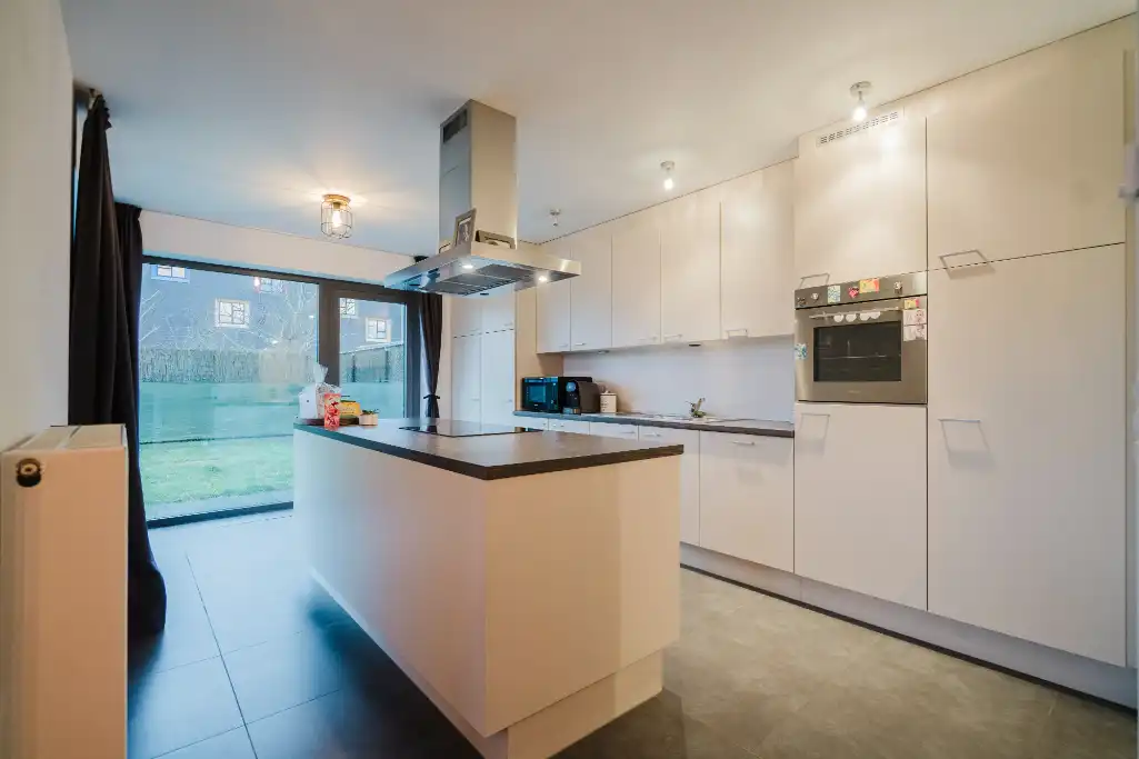 Kwalitatief gebouwde gezinswoning te Oekene foto 6